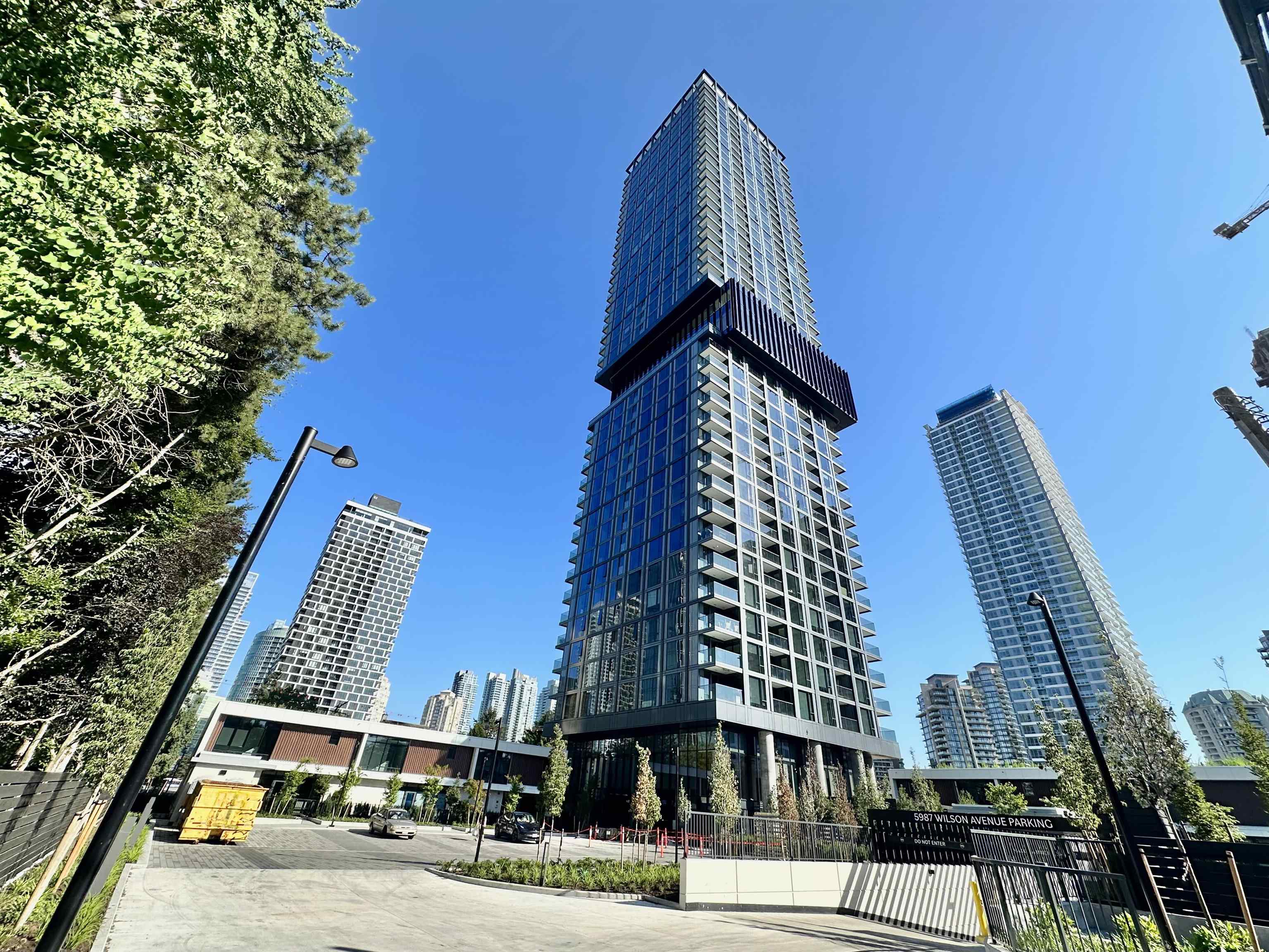 5987 Wilson Ave #805 #805, Burnaby, BC V5H 0L7