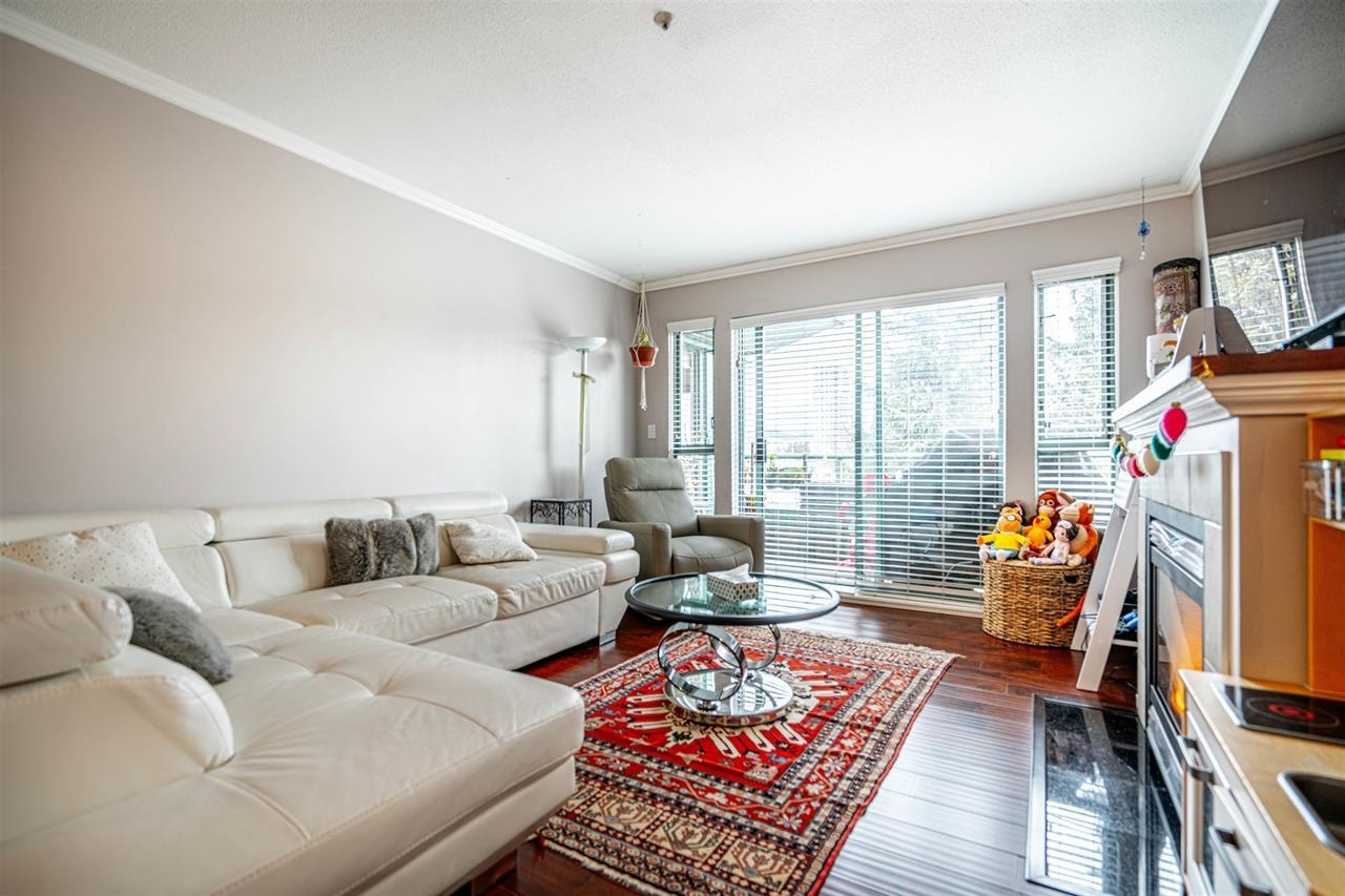 223 Mountain Highway #p02, North Vancouver, BC V7J 3V3