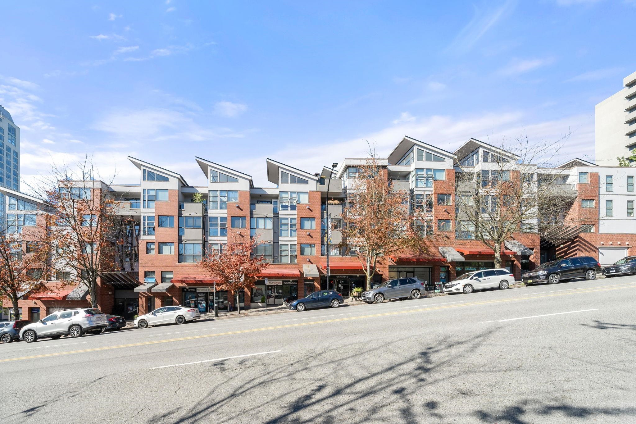 305 Lonsdale Avenue #405, North Vancouver, BC V7M 2G3