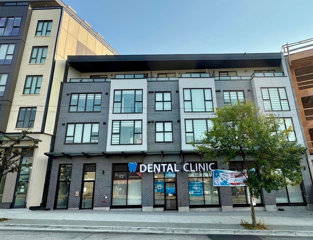3050 Kingsway #304, Vancouver, BC V5R 5J7