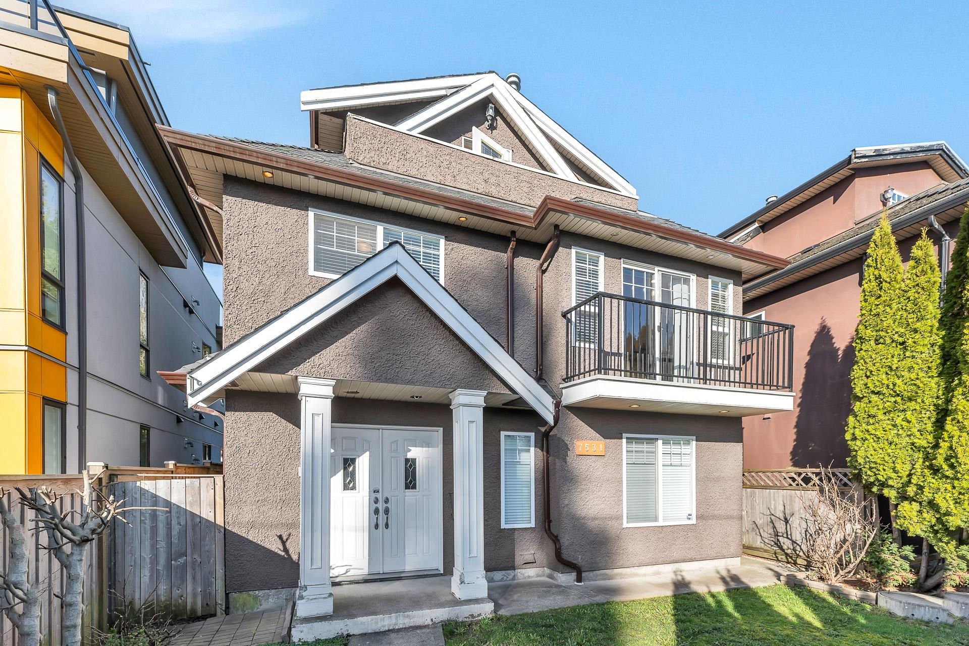 7531 Oak Street, Vancouver, BC V6P 4A4