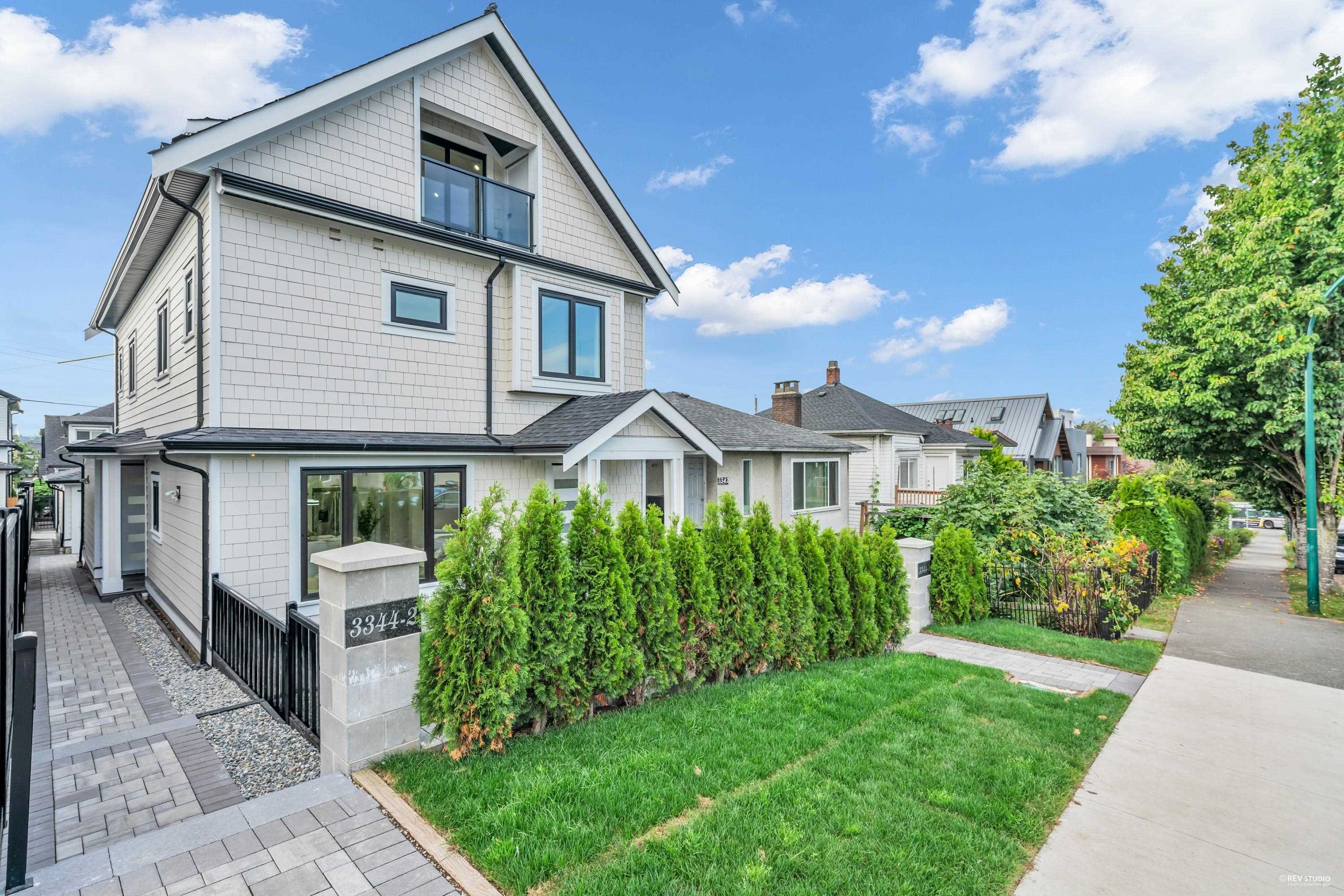 3344 Adanac Street #2, Vancouver, BC V5K 2P3