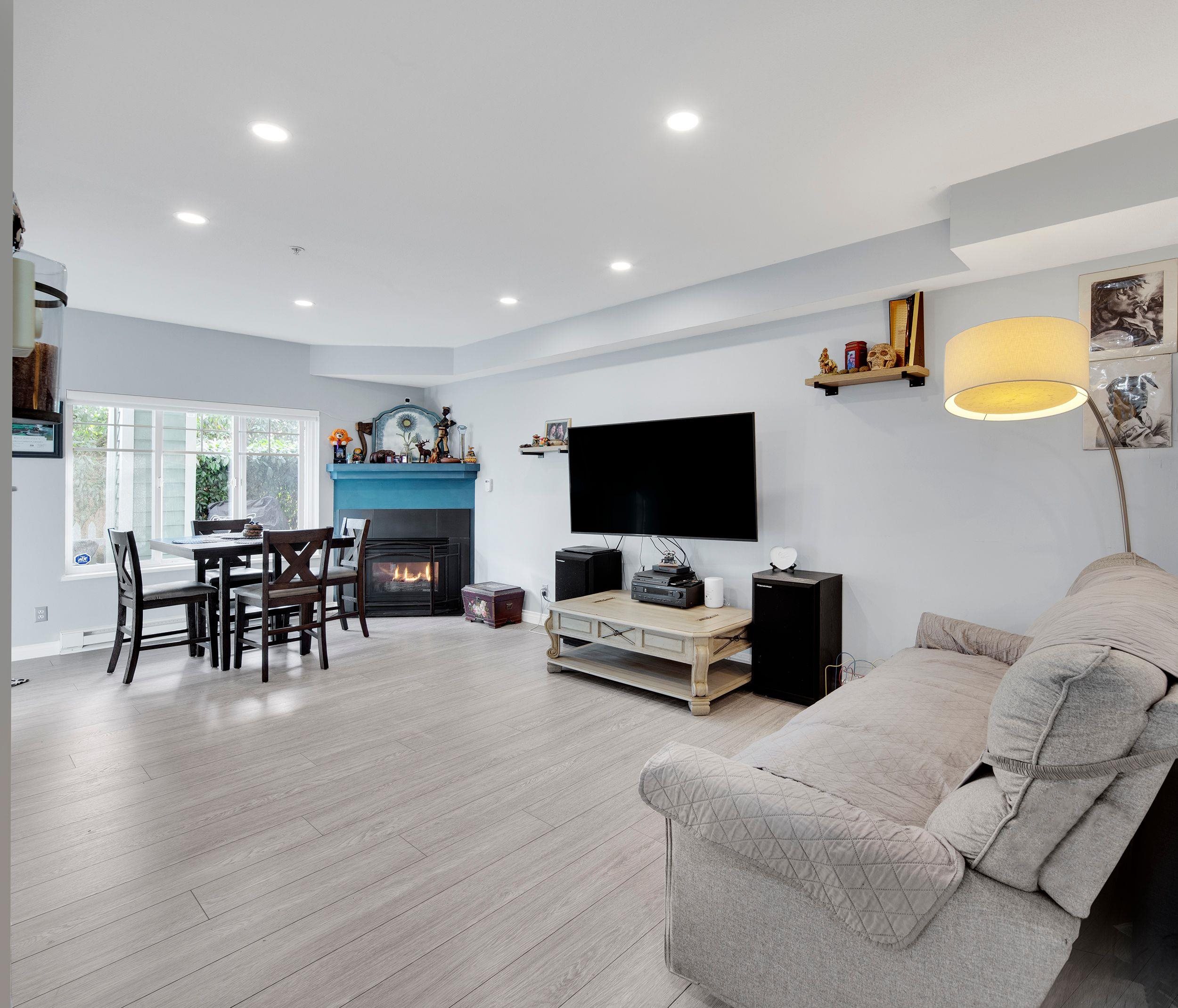 123 Seventh Avenue #8, New Westminster, BC V3L 1W2