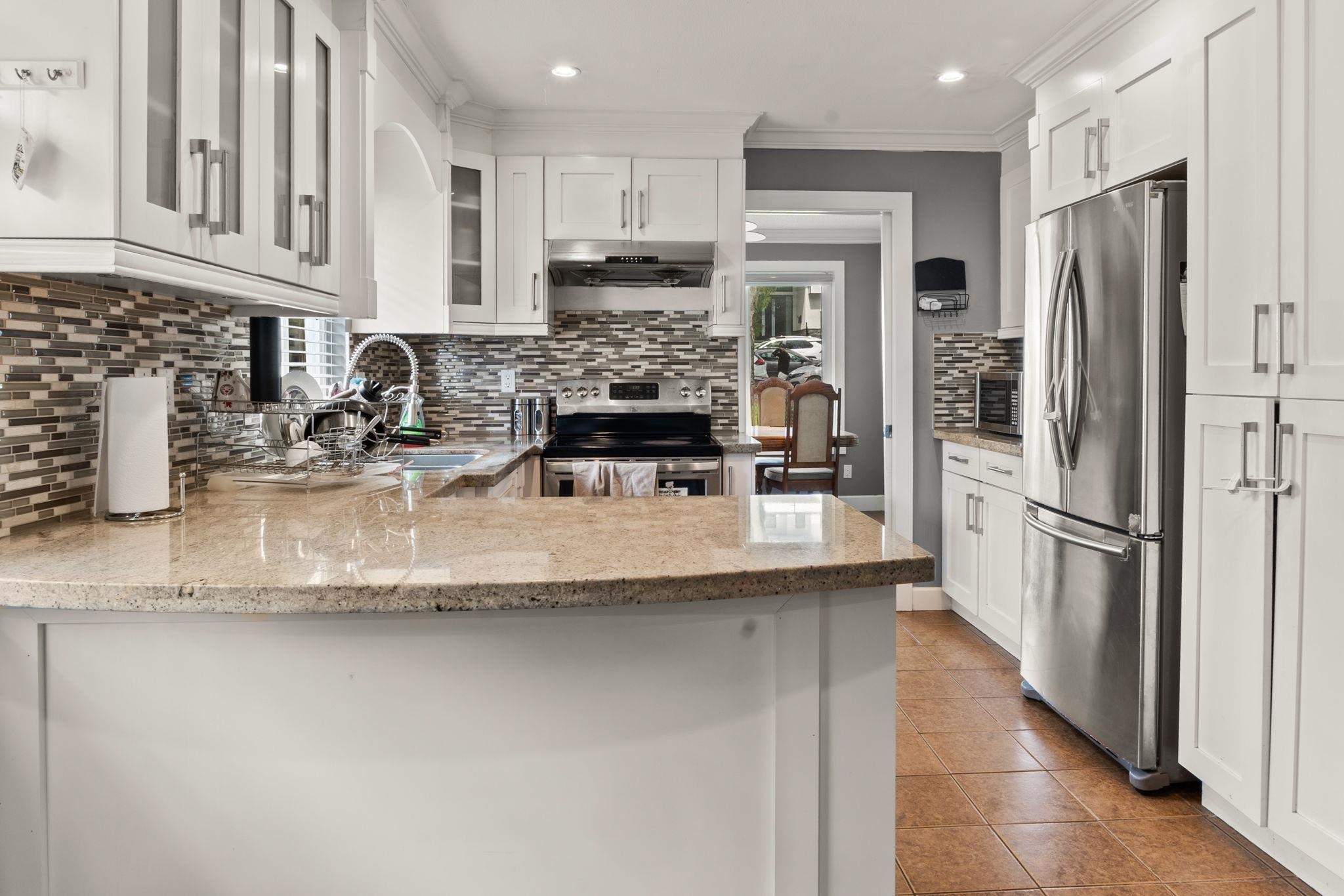 85a Avenue, Surrey, BC V3S 6A5