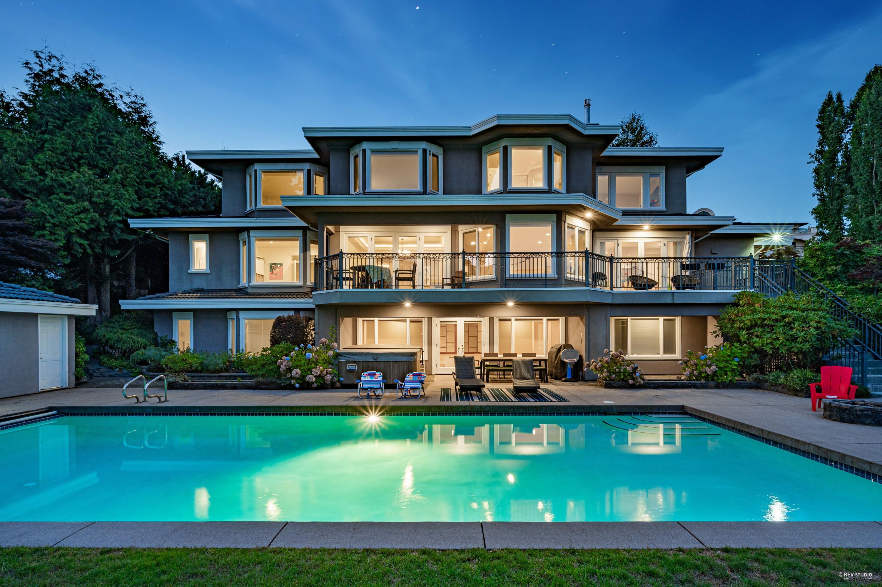 848 Fairmile Road, West Vancouver, BC V7S 1R3