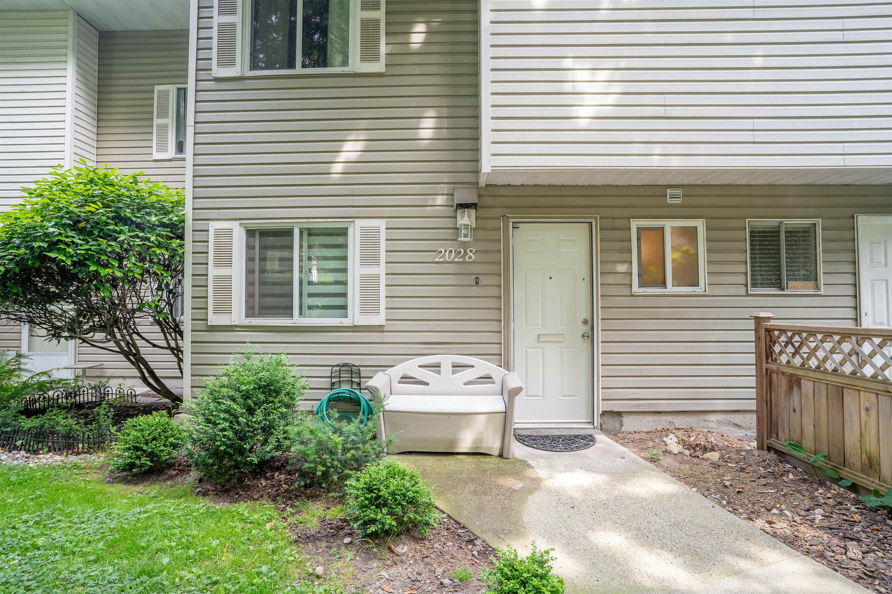 2028 Springer Avenue, Burnaby, BC V5B 3M5