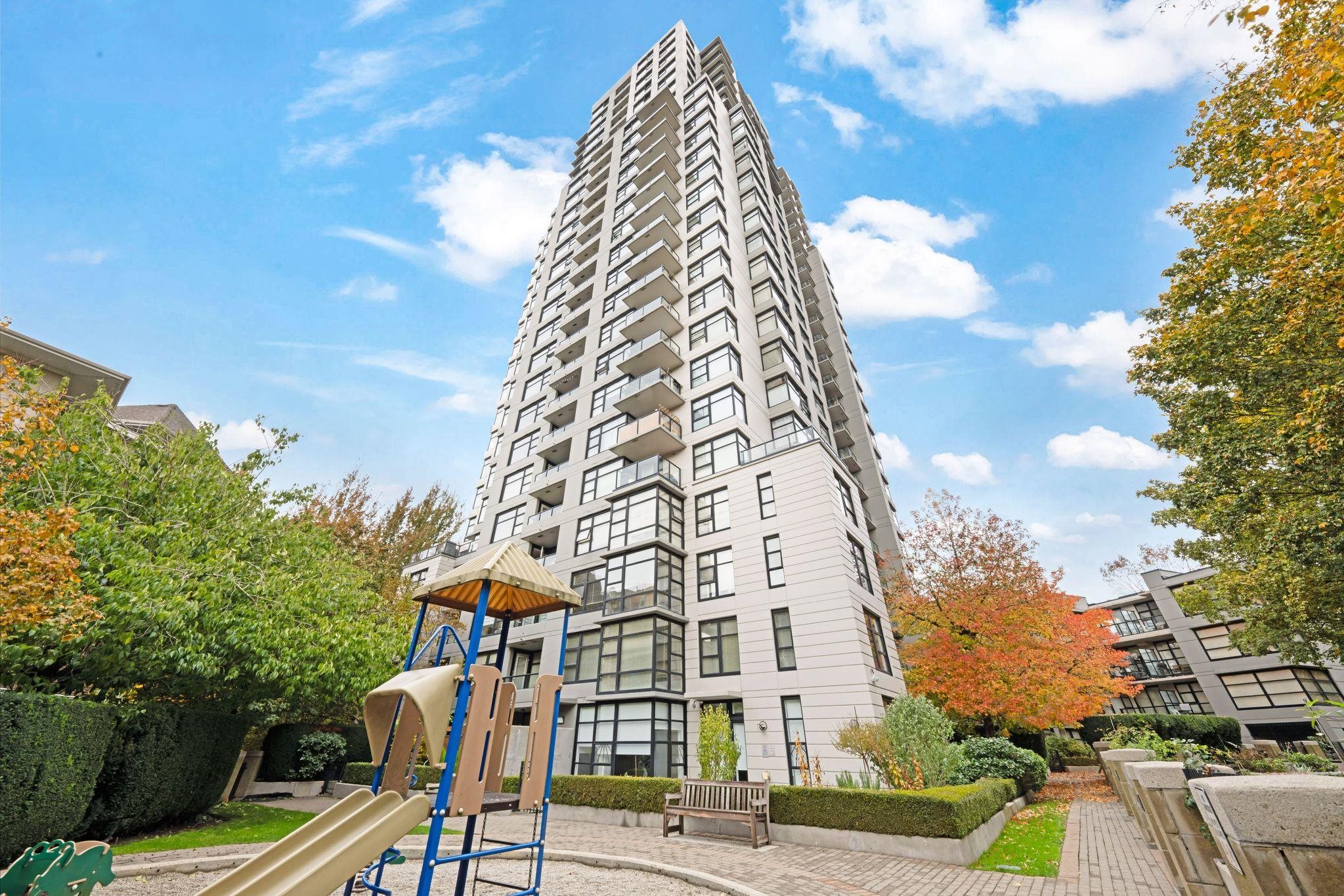 5380 Oben Street #2410, Vancouver, BC V5R 6H7