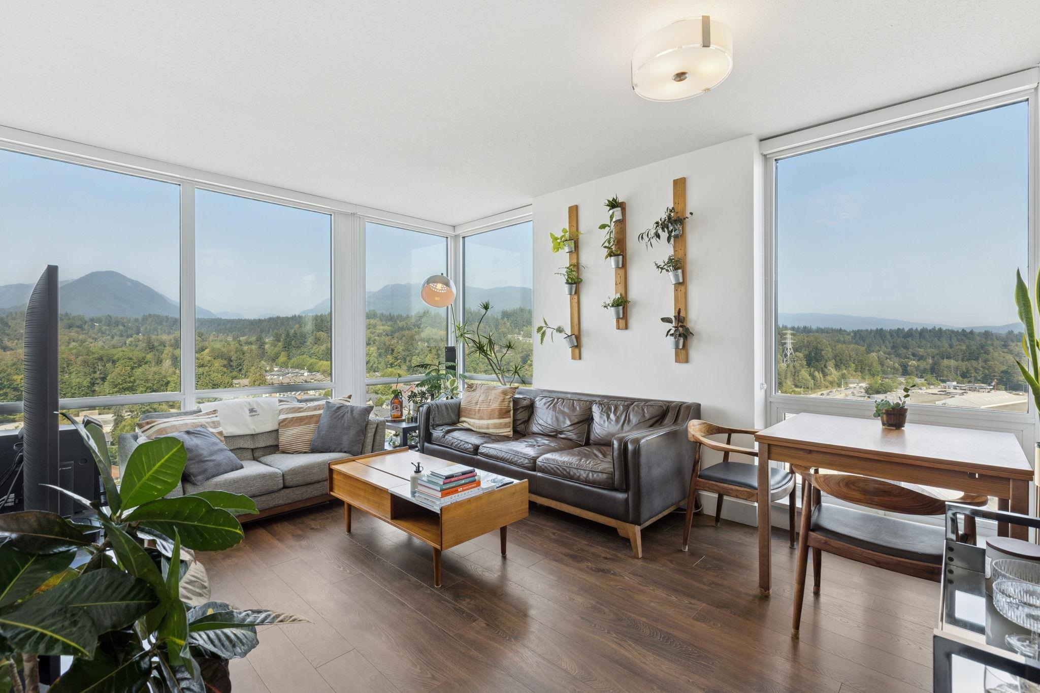 1550 Fern Street #1702, North Vancouver, BC V7J 0A9