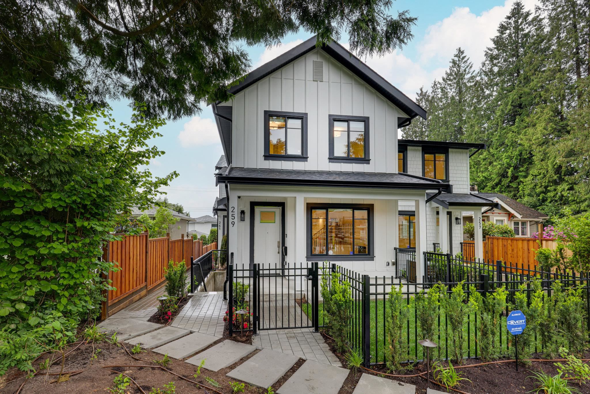 259 East 23 Street, North Vancouver, BC V7L 3E4