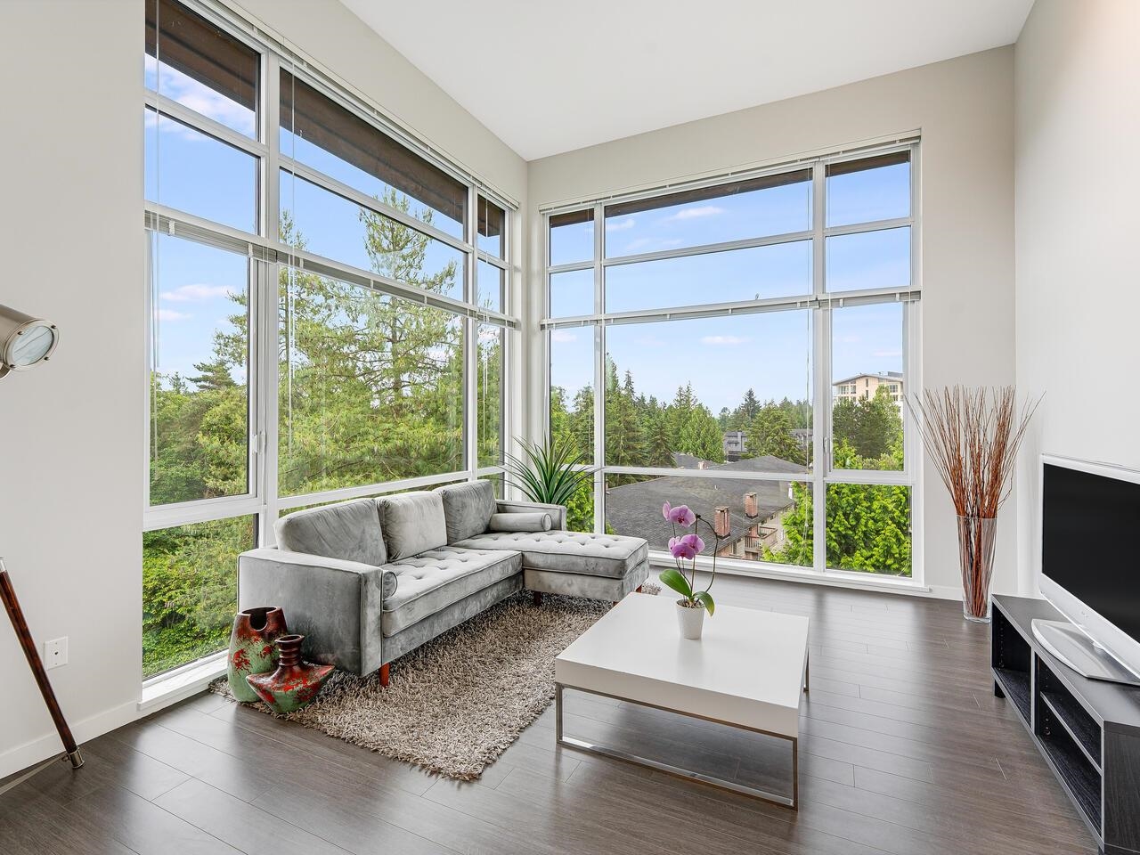 2651 Library Lane #401, North Vancouver, BC V7J 0C1