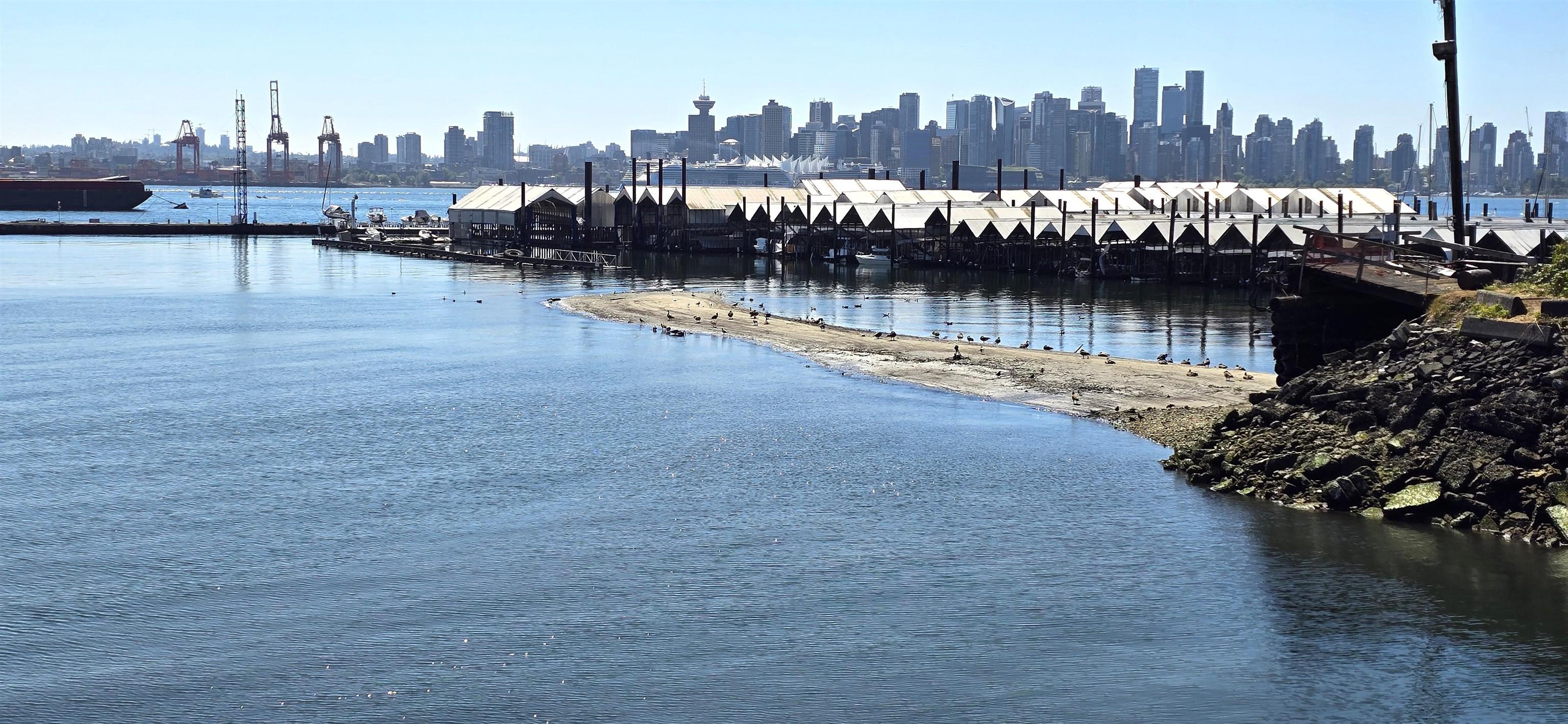 415 Esplanade West, North Vancouver, BC V7M 1A6