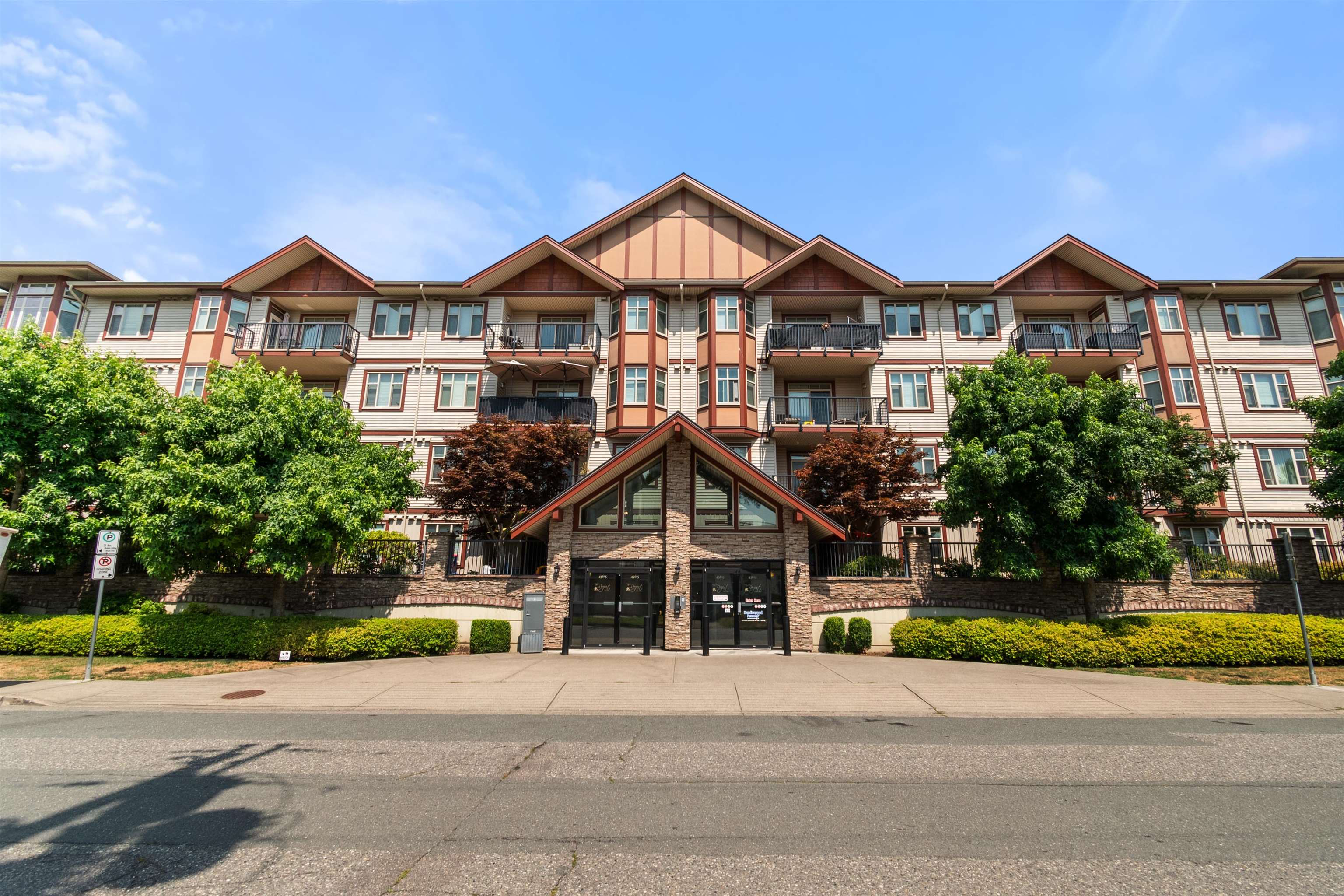 45615 Brett Avenue #206, Chilliwack, BC V2P 1P1