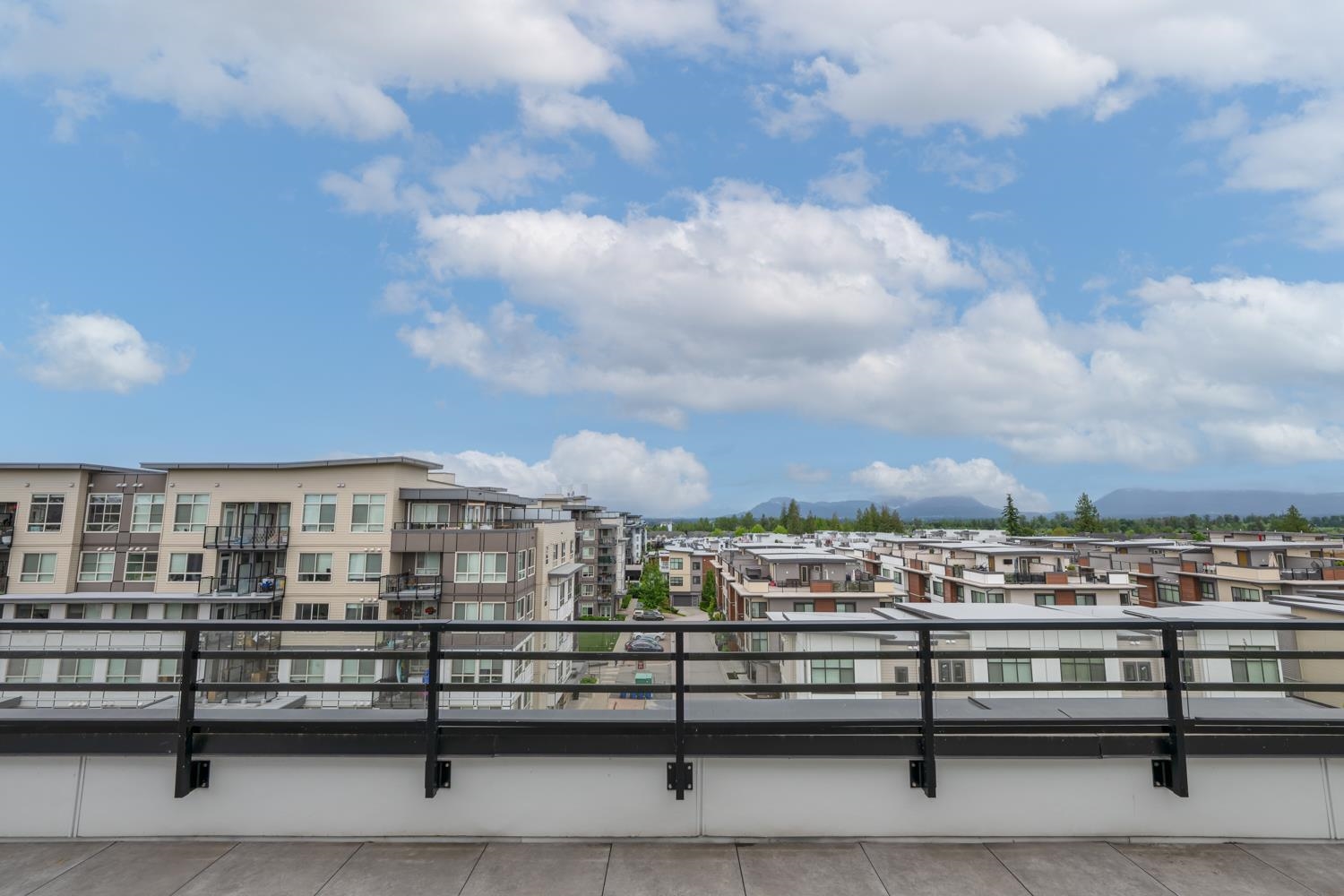 20838 78b Avenue #b606, Langley, BC V2Y 3M2
