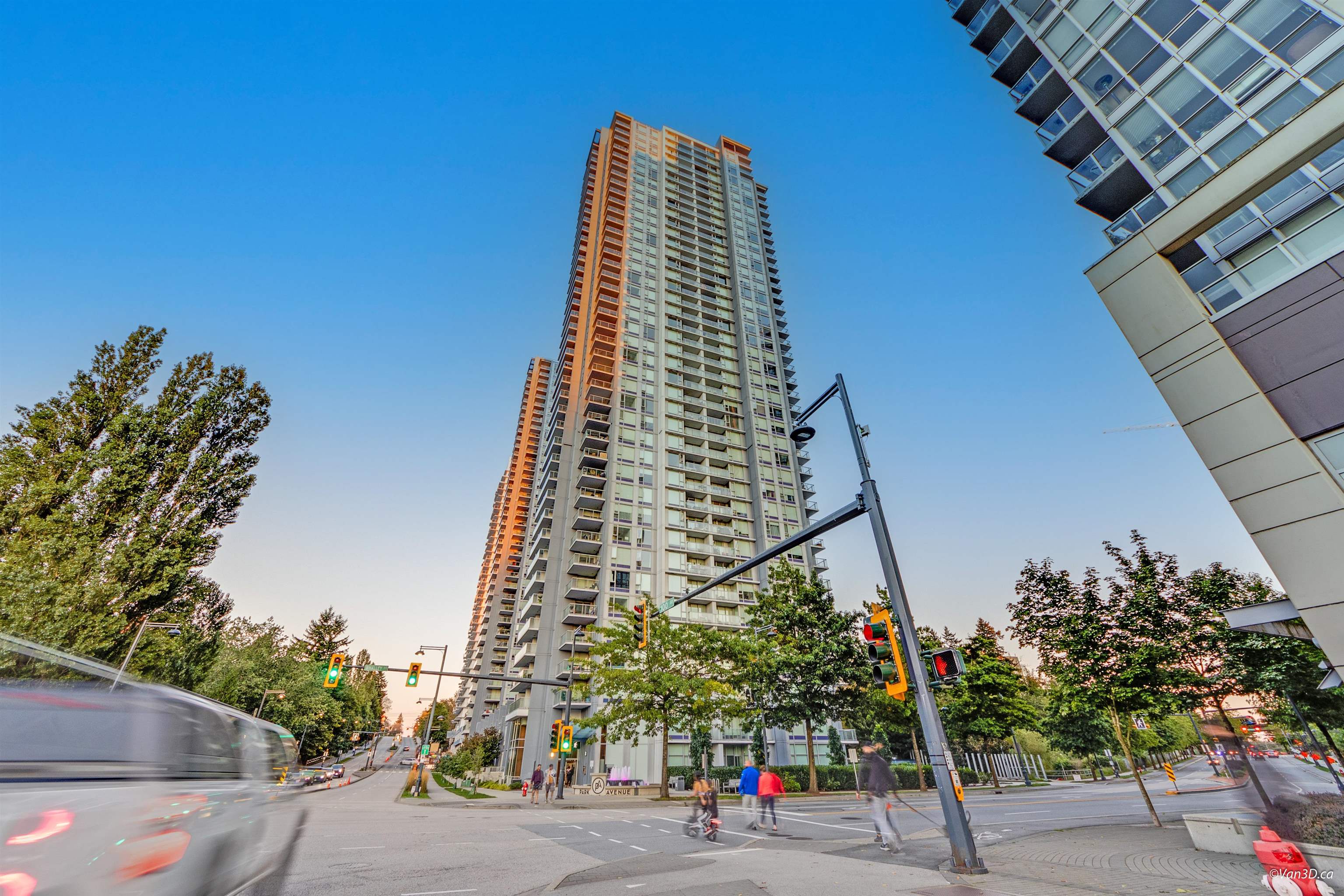 2503-13696 100 Avenue #4505, Surrey, BC V3T 0L5
