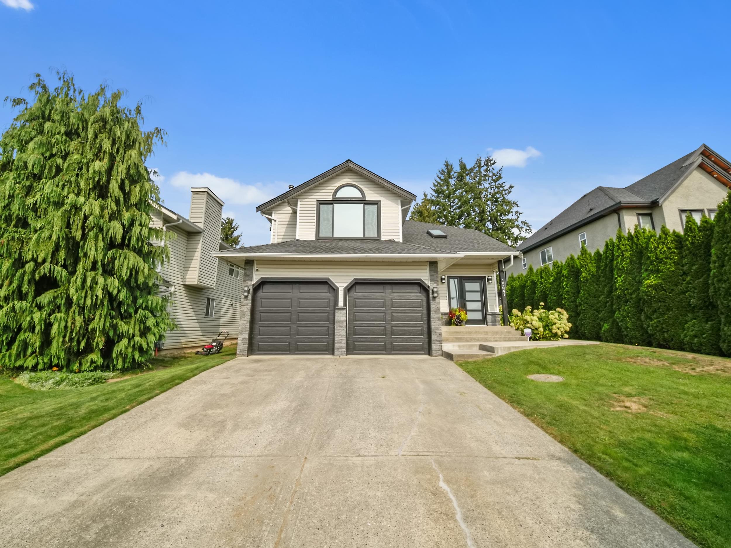 107 Avenue, Surrey, BC V4N 3H8