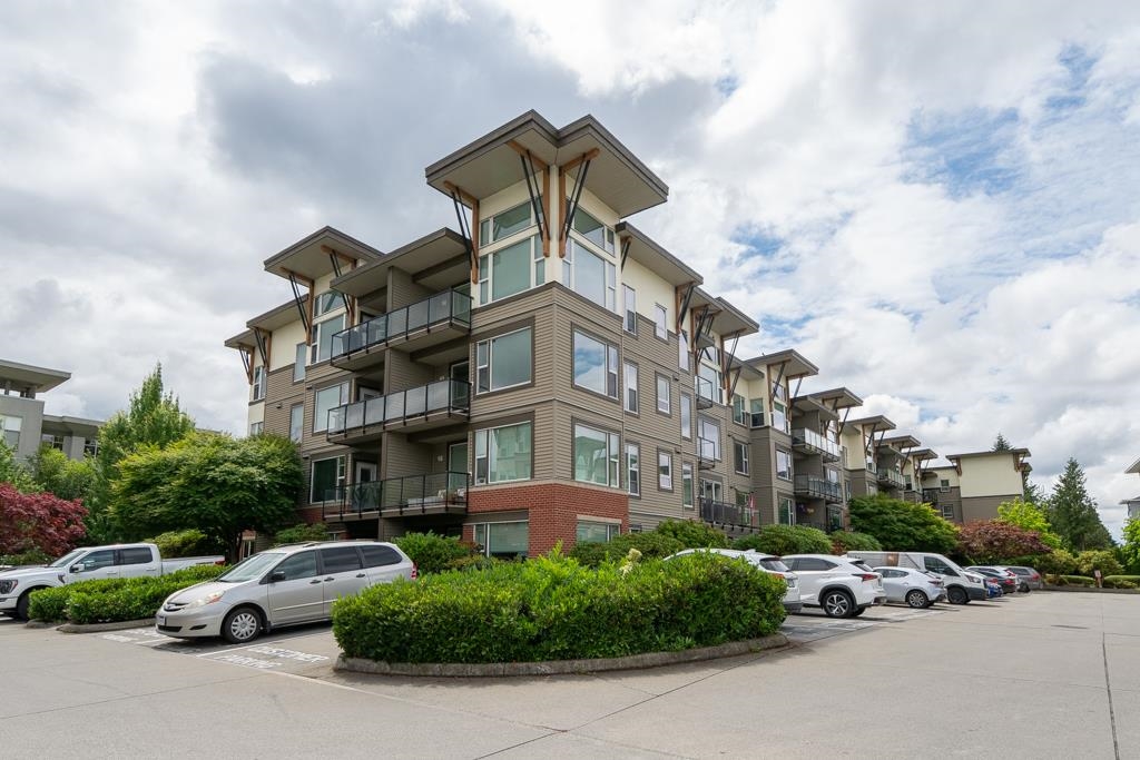33539 Holland Avenue #114, Abbotsford, BC V2S 0C6