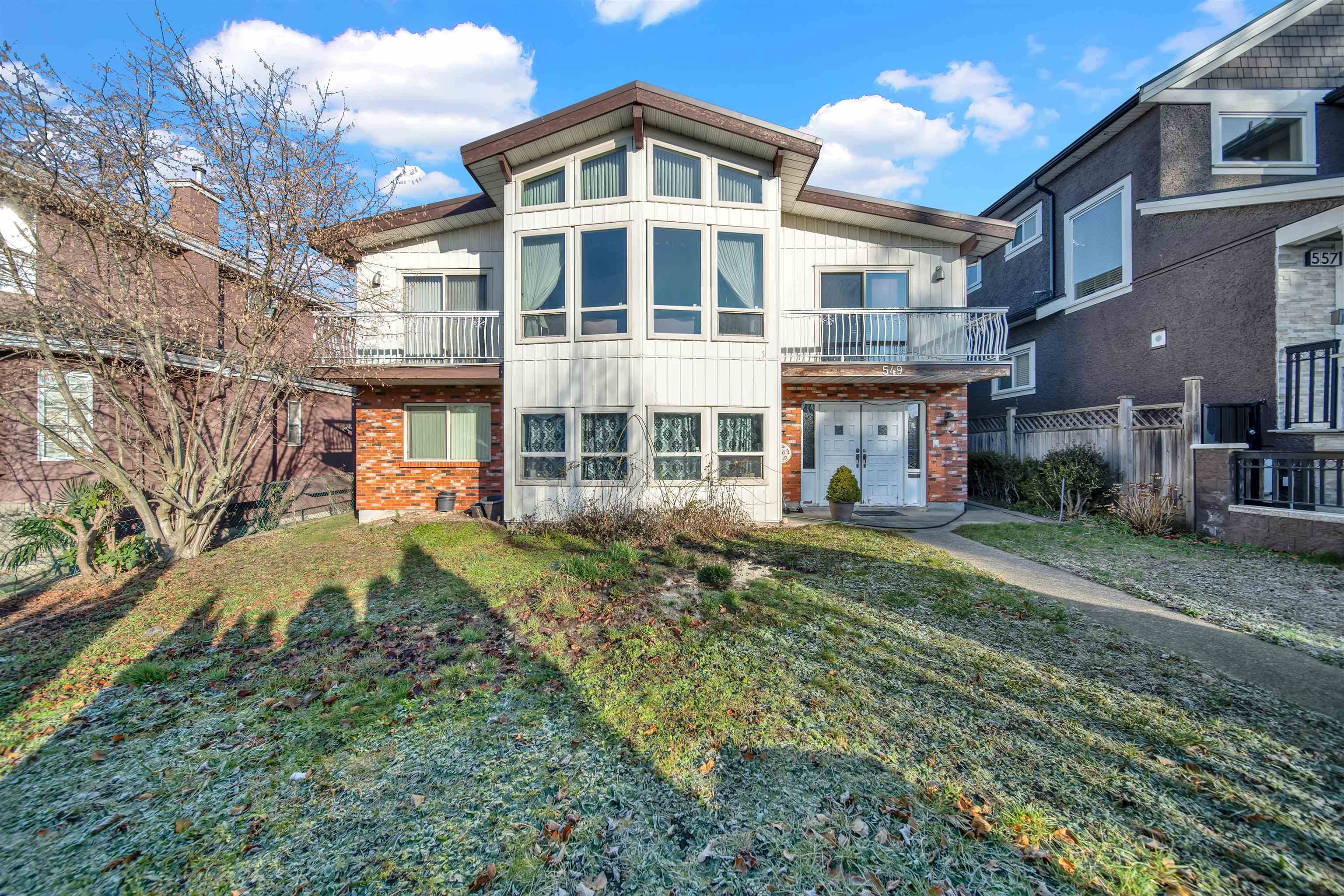 549 East 57th Avenue, Vancouver, BC V5X 1T1