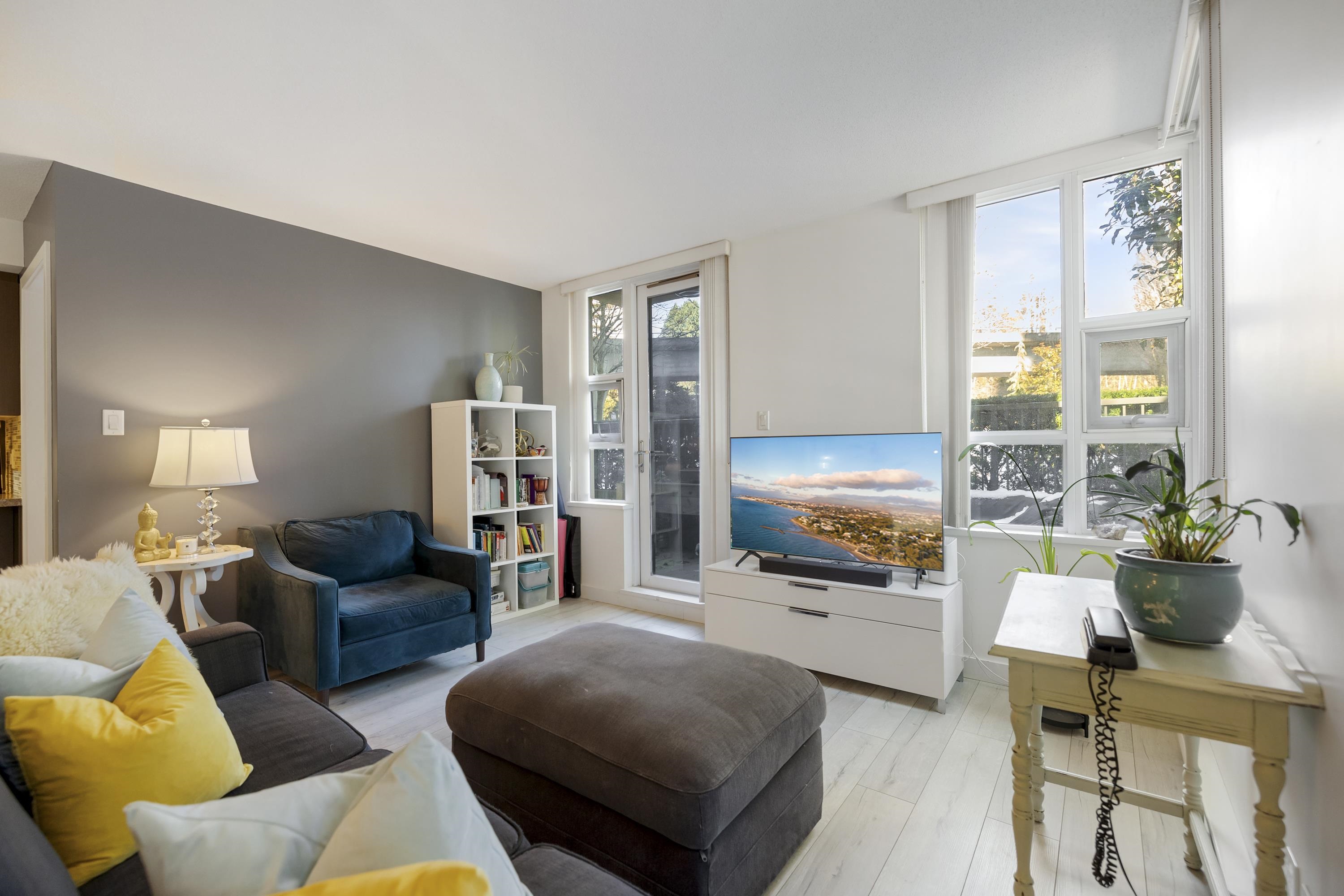 2200 Douglas Road #302, Burnaby, BC V5C 0G8