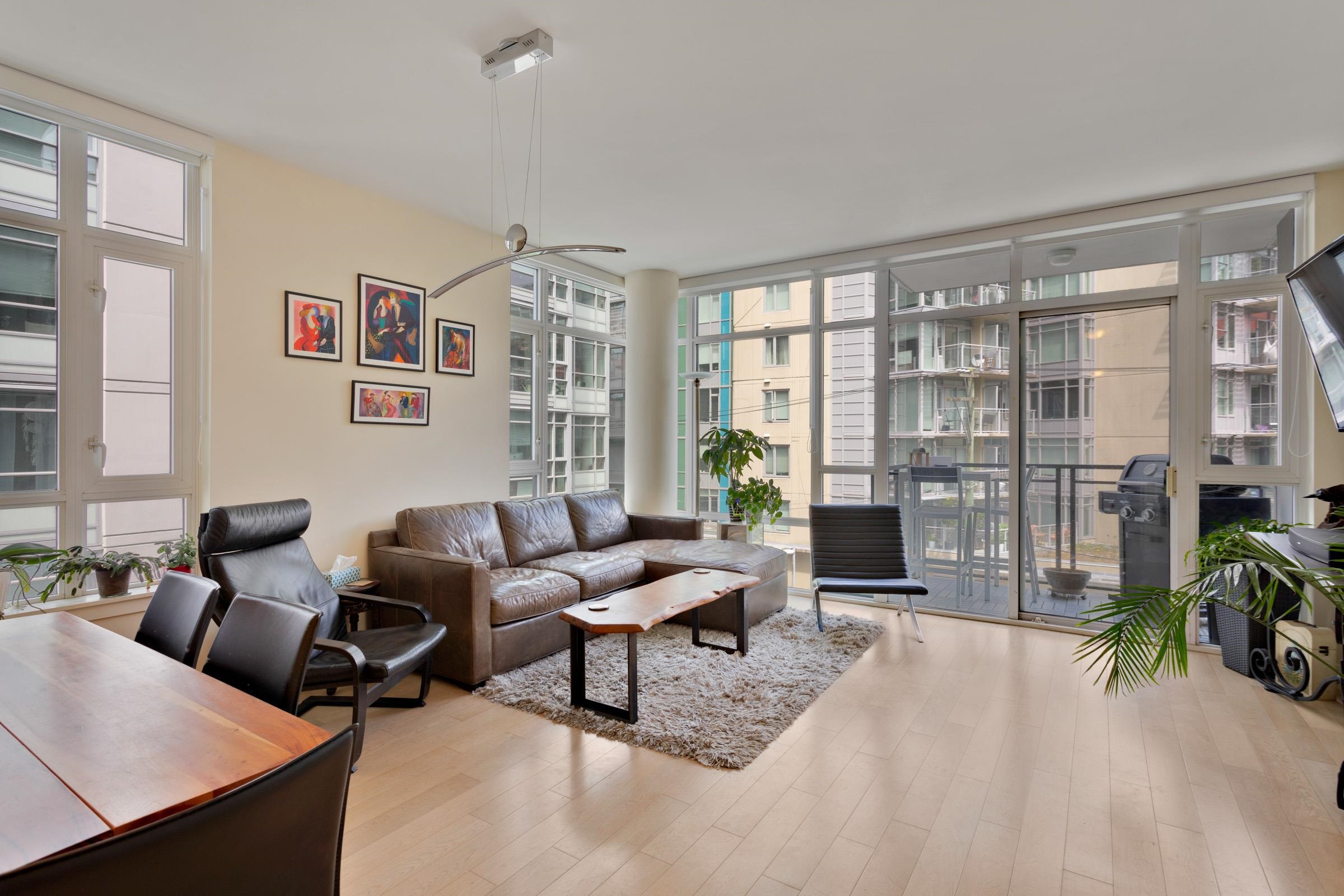 63 West 2nd Avenue #304, Vancouver, BC V5Y 0G8