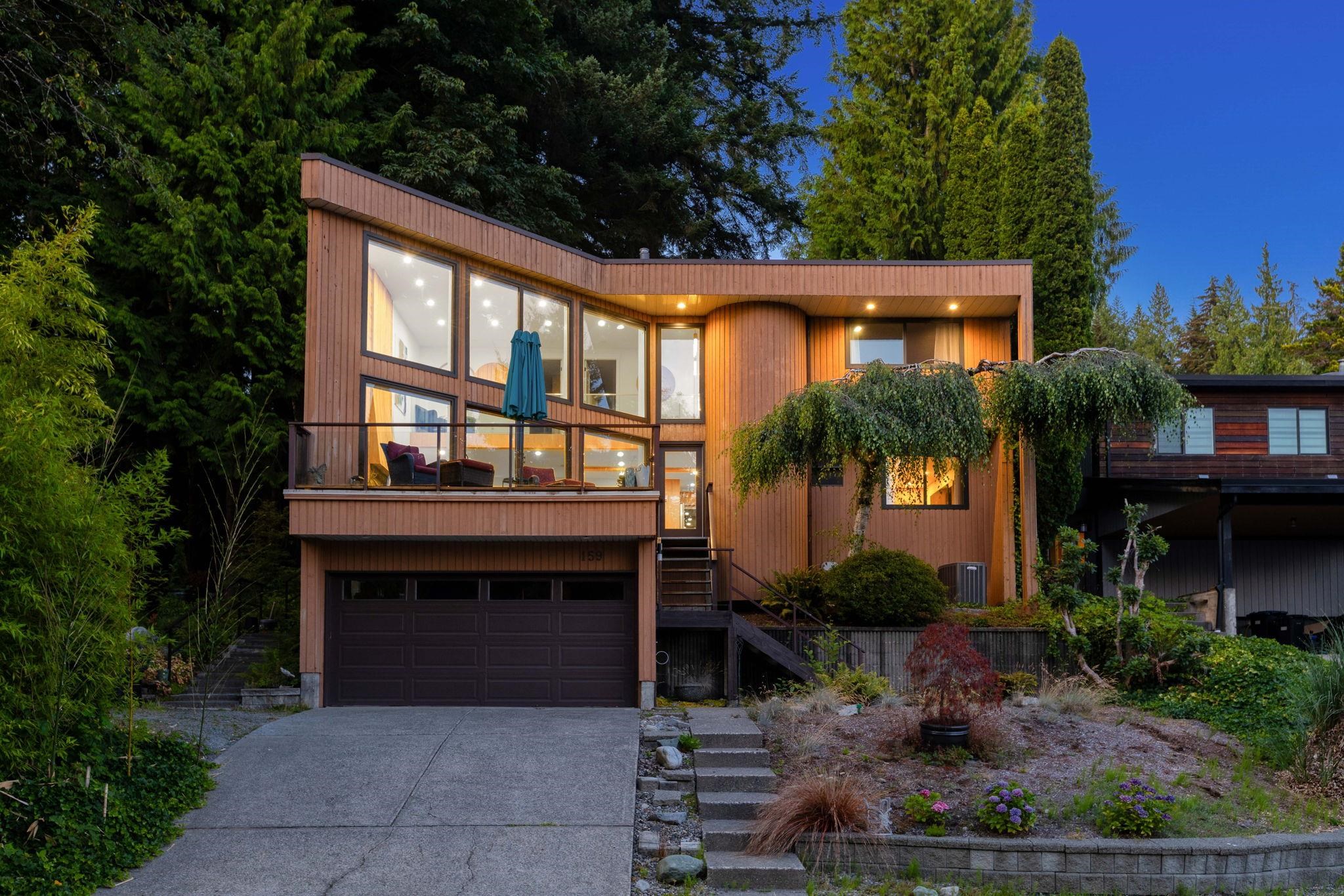 159 Roe Drive, Port Moody, BC V3H 3M9