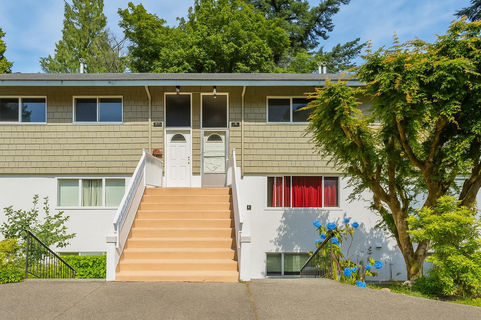 1134 Chateau Place, Port Moody, BC V3H 1N6