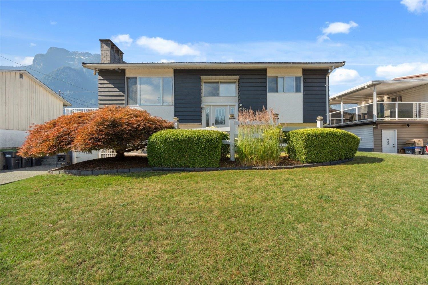 630 Thacker Avenue, Hope, BC V0X 1L0