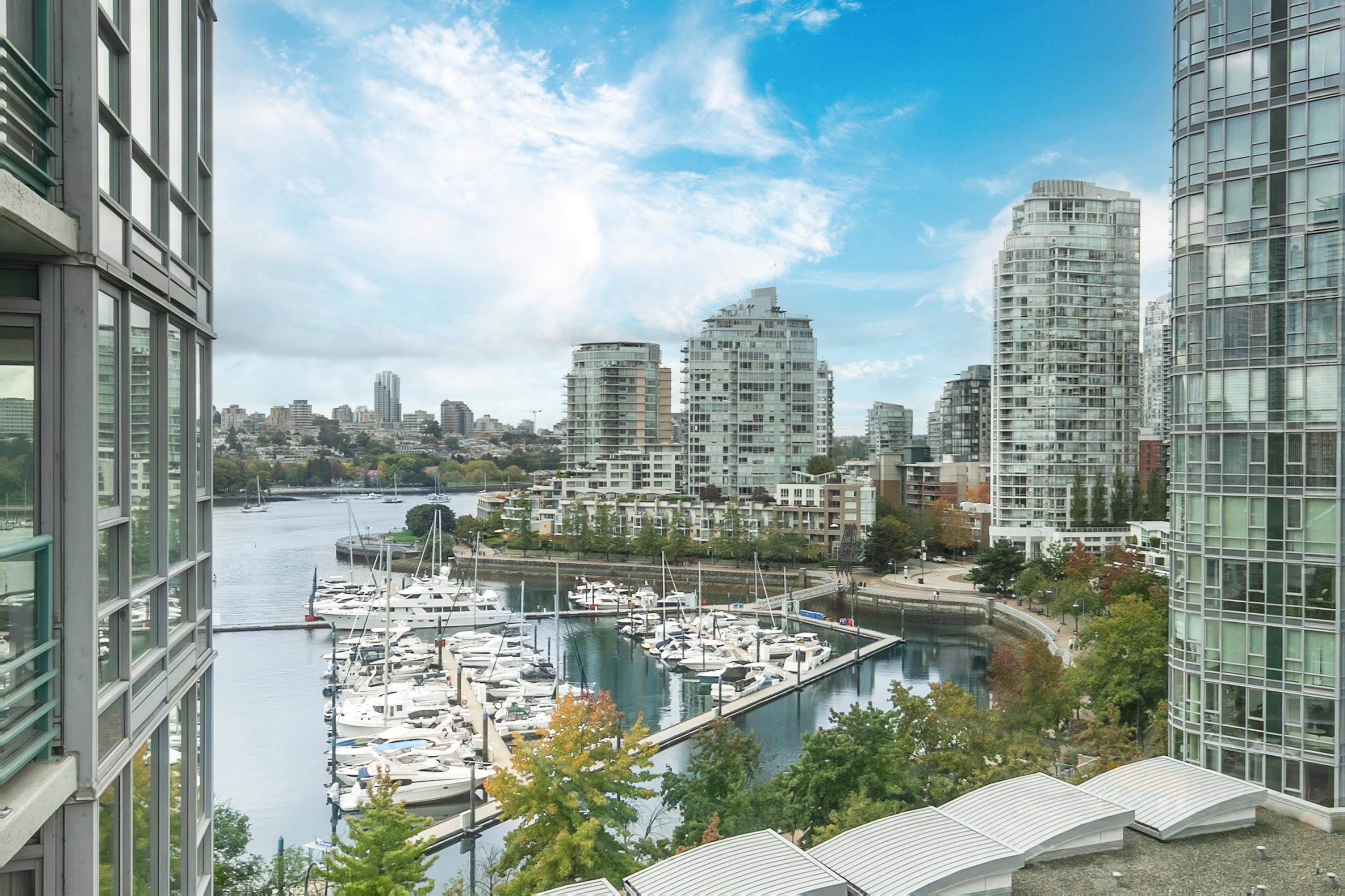 1033 Marinaside Crescent #1101, Vancouver, BC V6Z 3A3