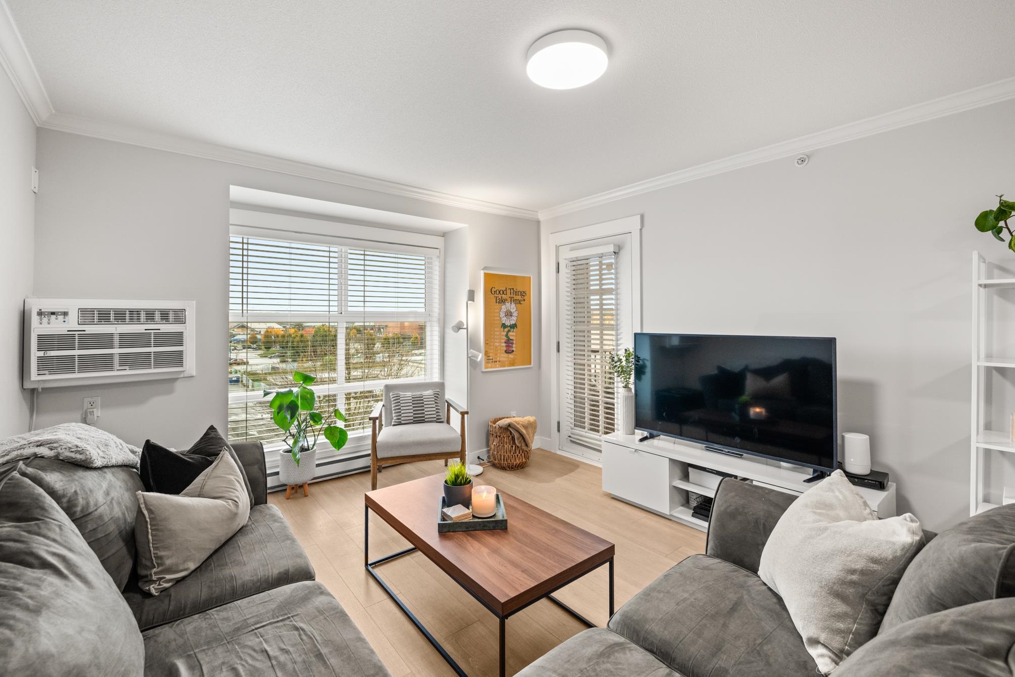 17769 57 Avenue #423, Surrey, BC V3S 1H1