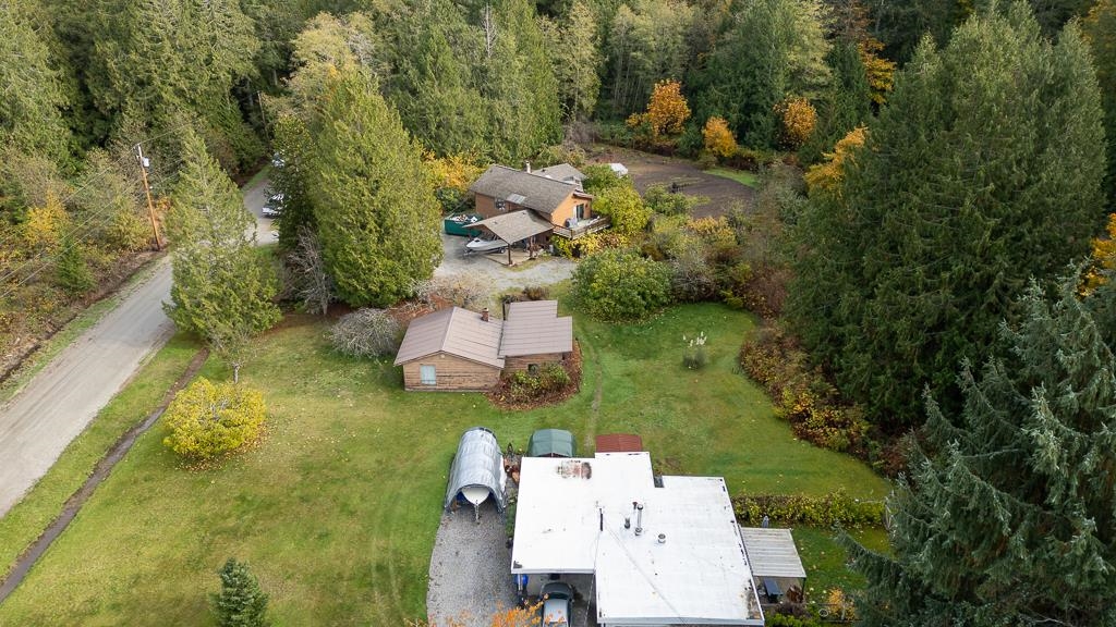 6481 Reeves Road, Sechelt, BC V7Z 0N4
