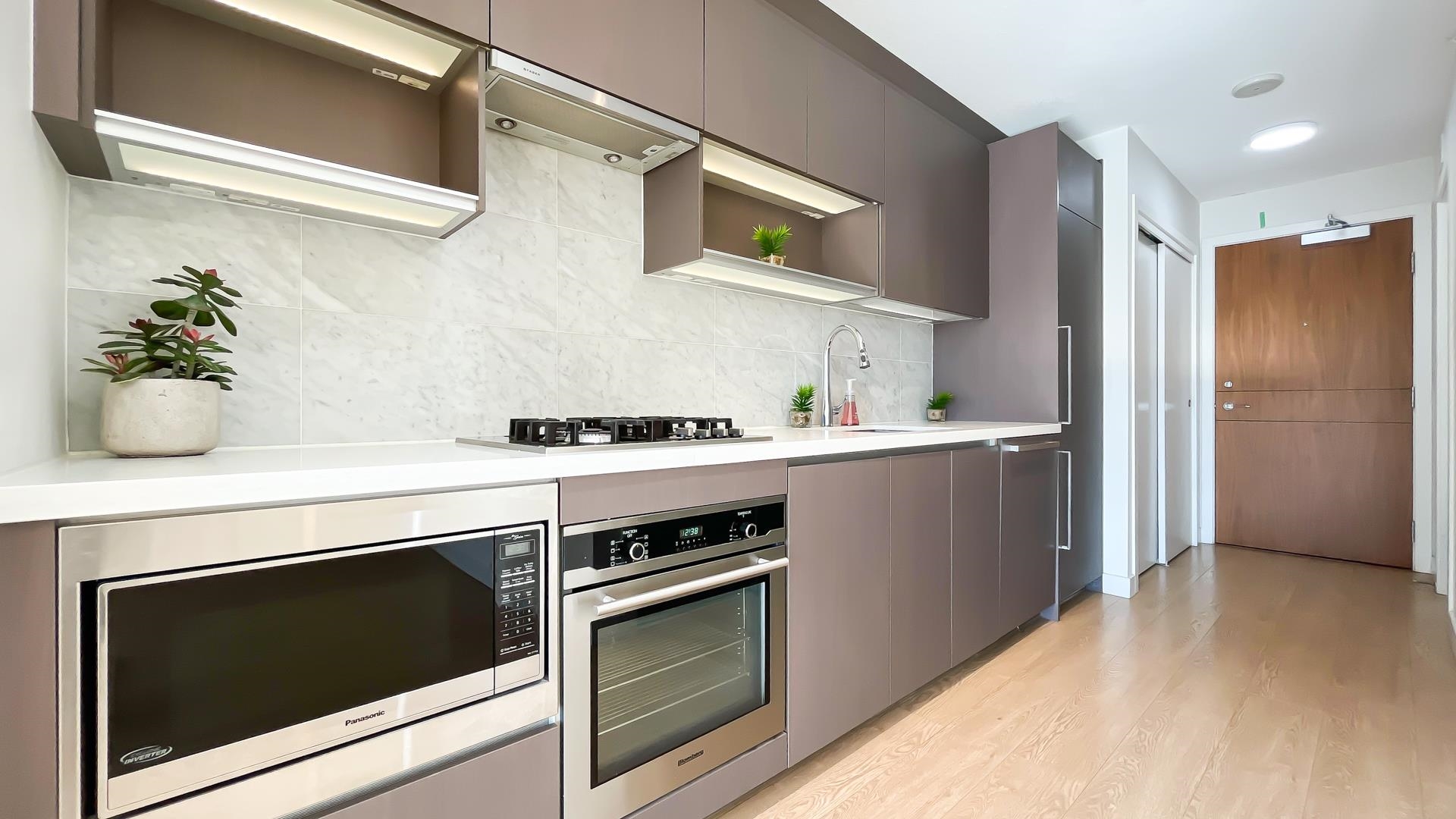 13750 100 Avenue #1105, Surrey, BC V3T 0L3