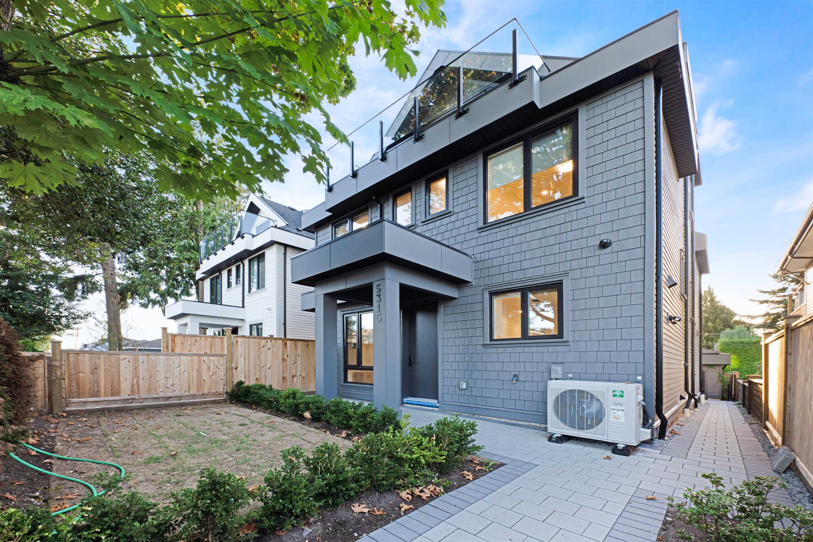 5315 Inverness Street #1, Vancouver, BC V5W 3N9