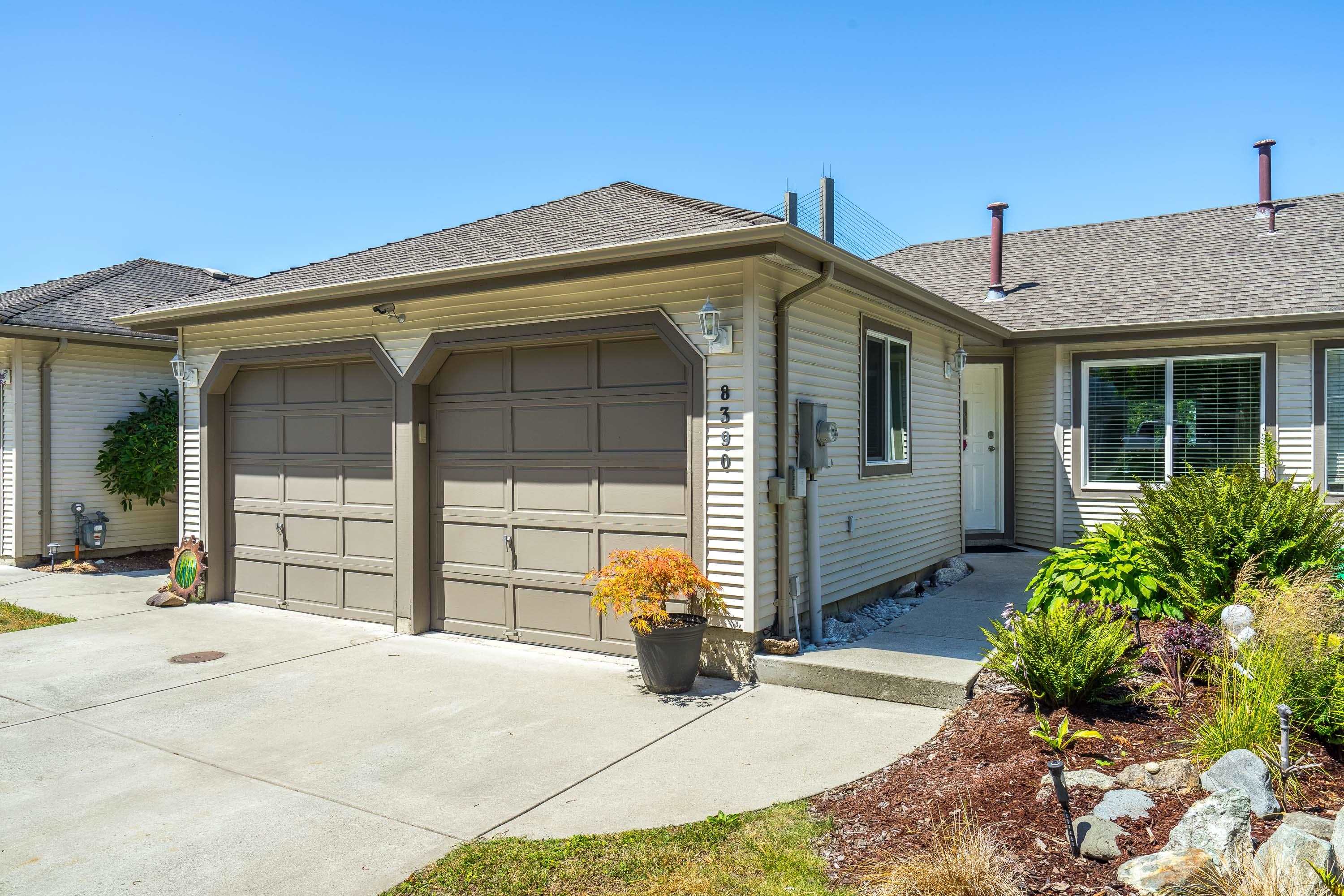 8390 Centre Street, Delta, BC V4C 3X4