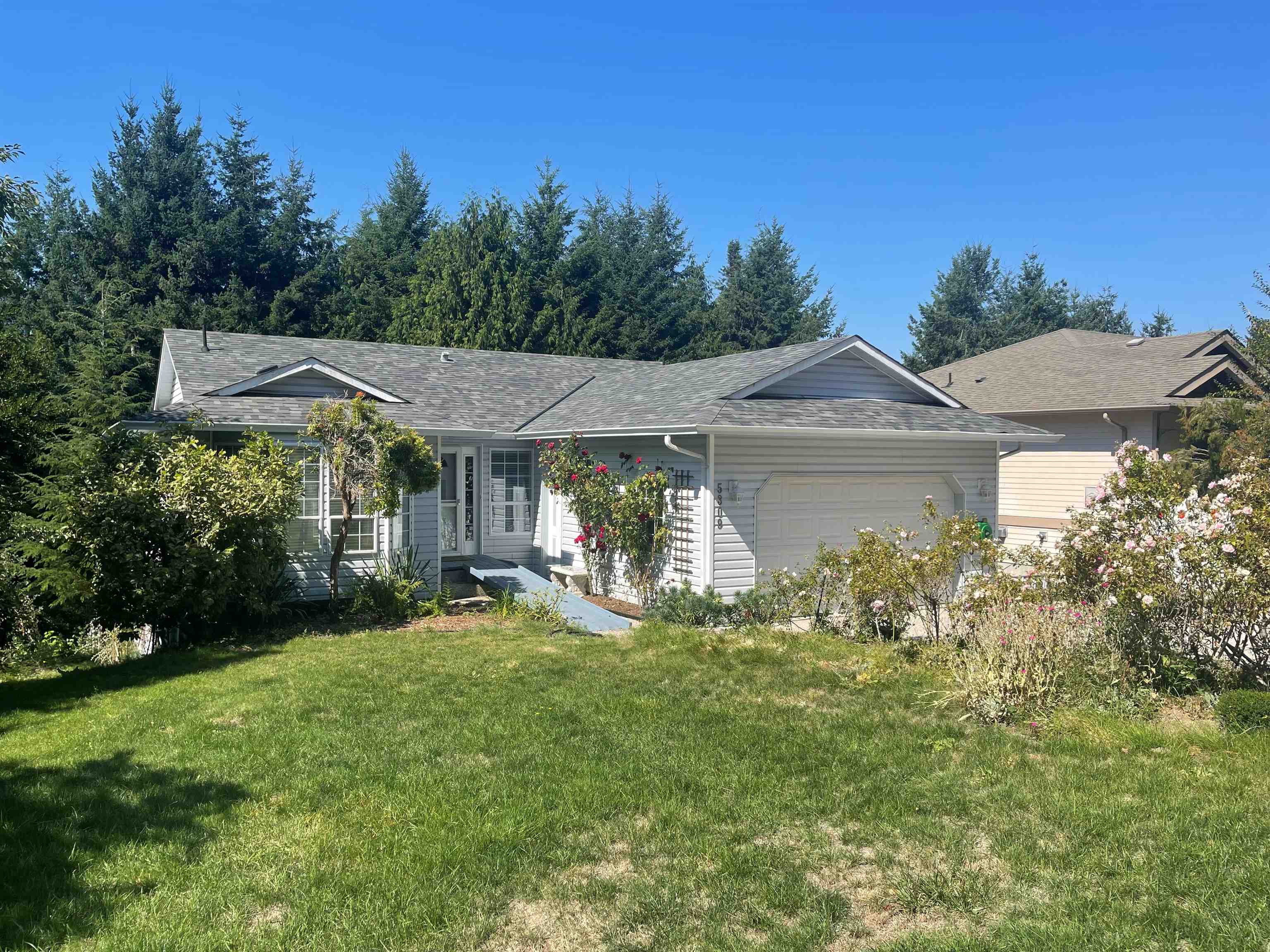 5309 Cedarview Place, Sechelt, BC V7Z 0C2