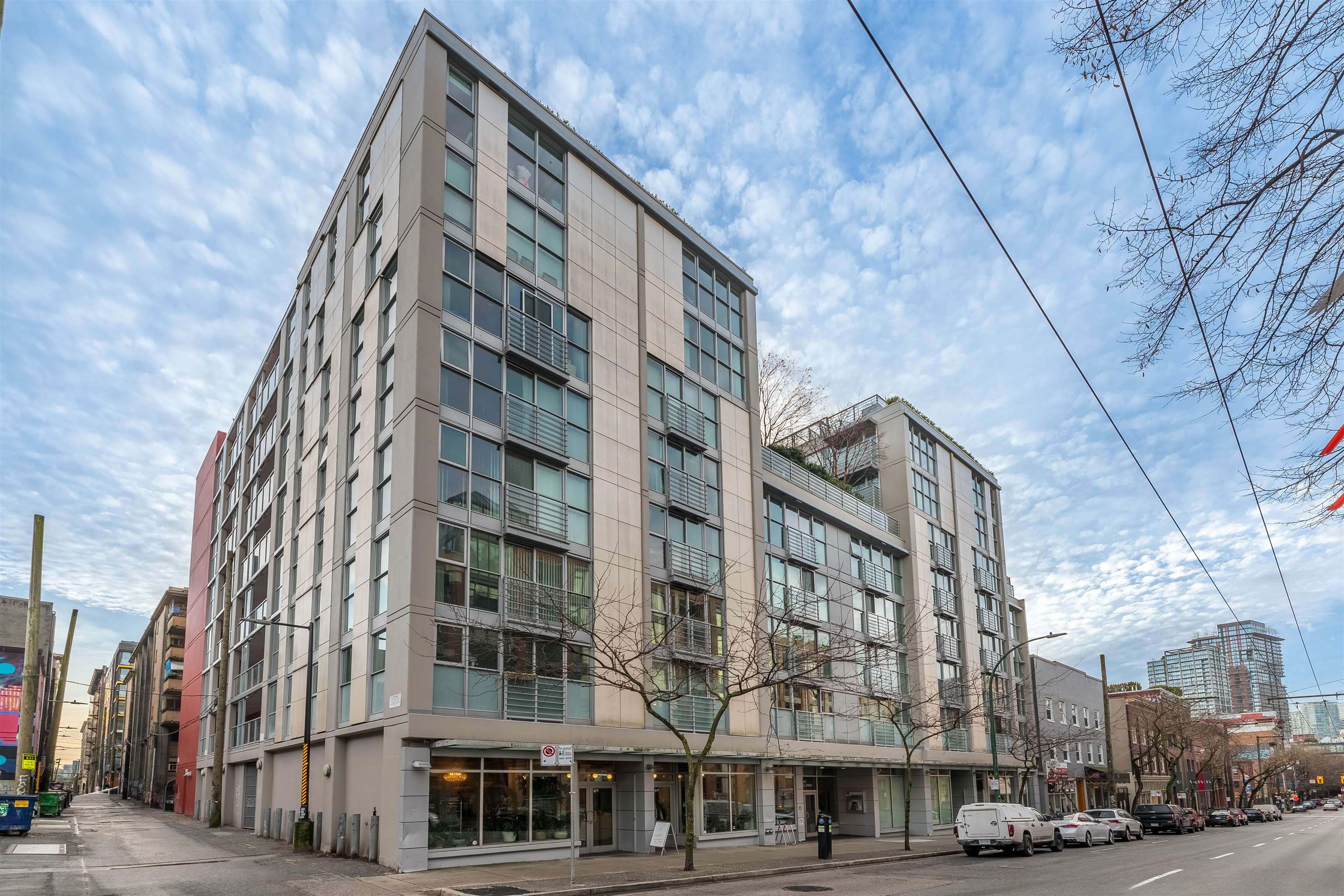168 Powell Street #816, Vancouver, BC V6A 0B2