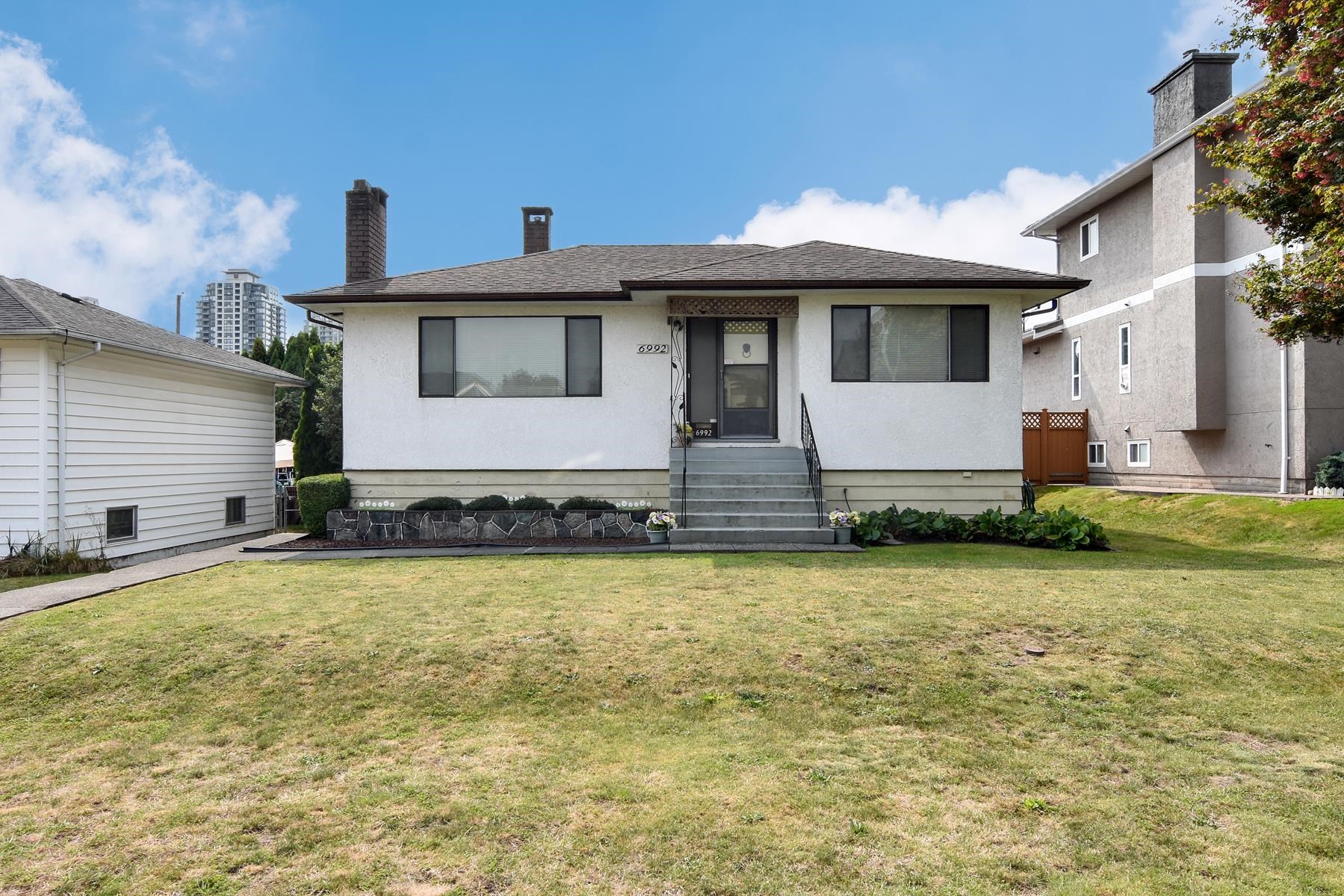 6992 Burford Street, Burnaby, BC V5E 1S2
