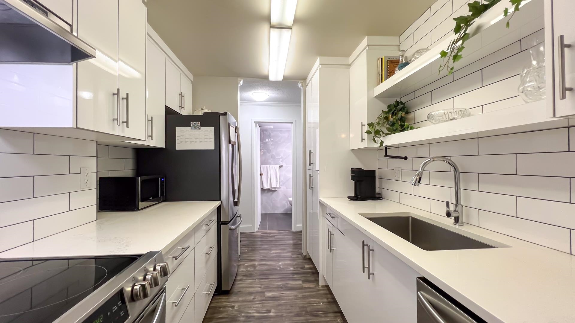 8860 Number 1 Road #225, Richmond, BC V7C 4C2