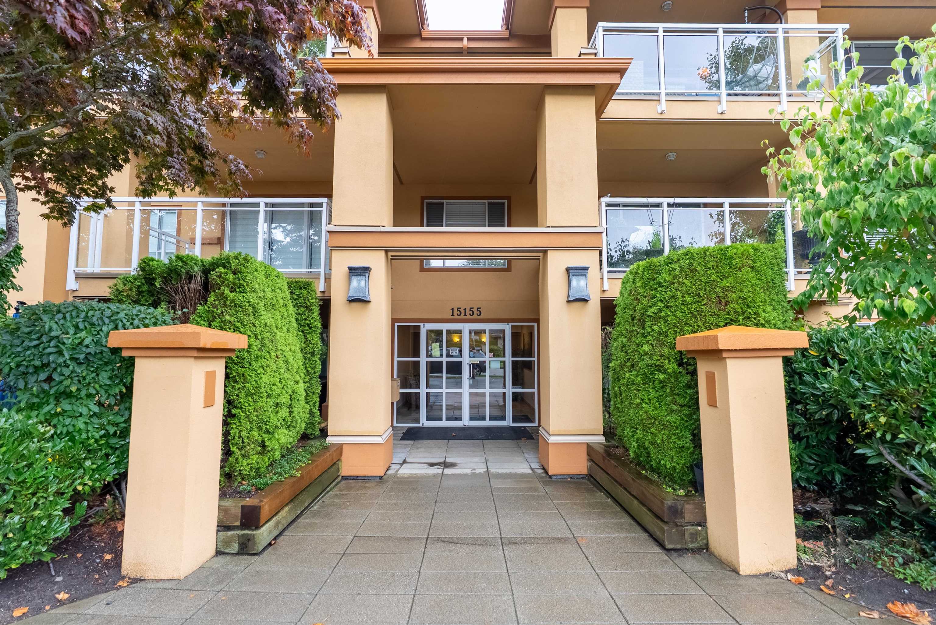 15155 22 Avenue #103, Surrey, BC V4A 9T4