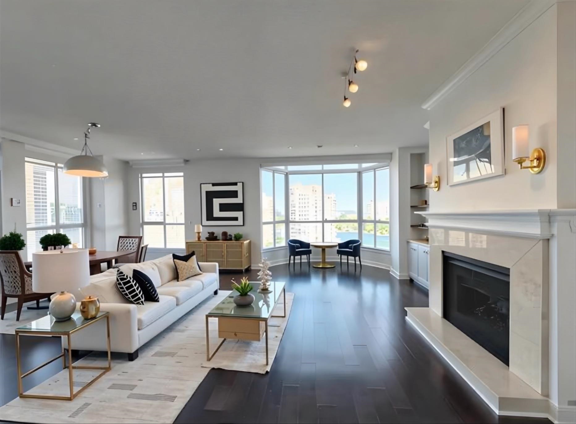 1500 Howe Street #2304, Vancouver, BC V6Z 2N1
