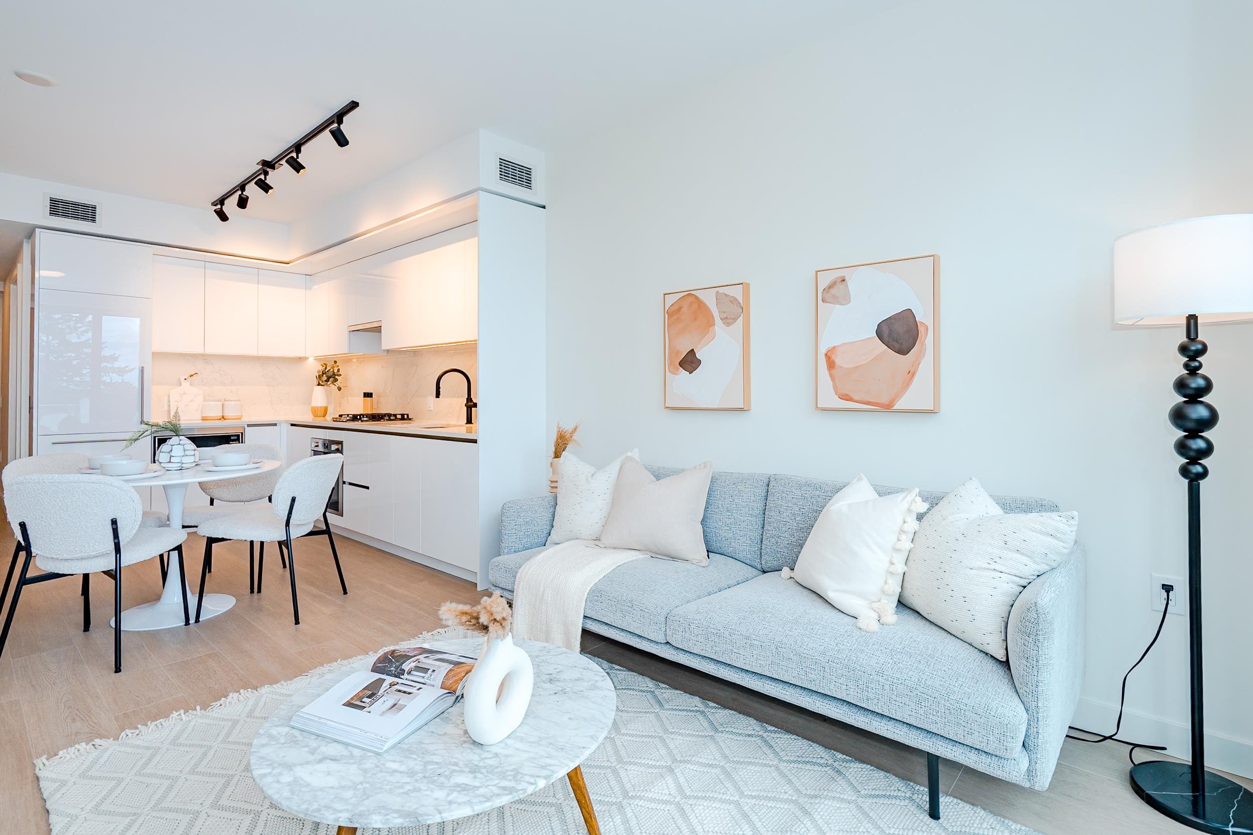 5987 Wilson Ave #306, Burnaby, BC V5H 0L7