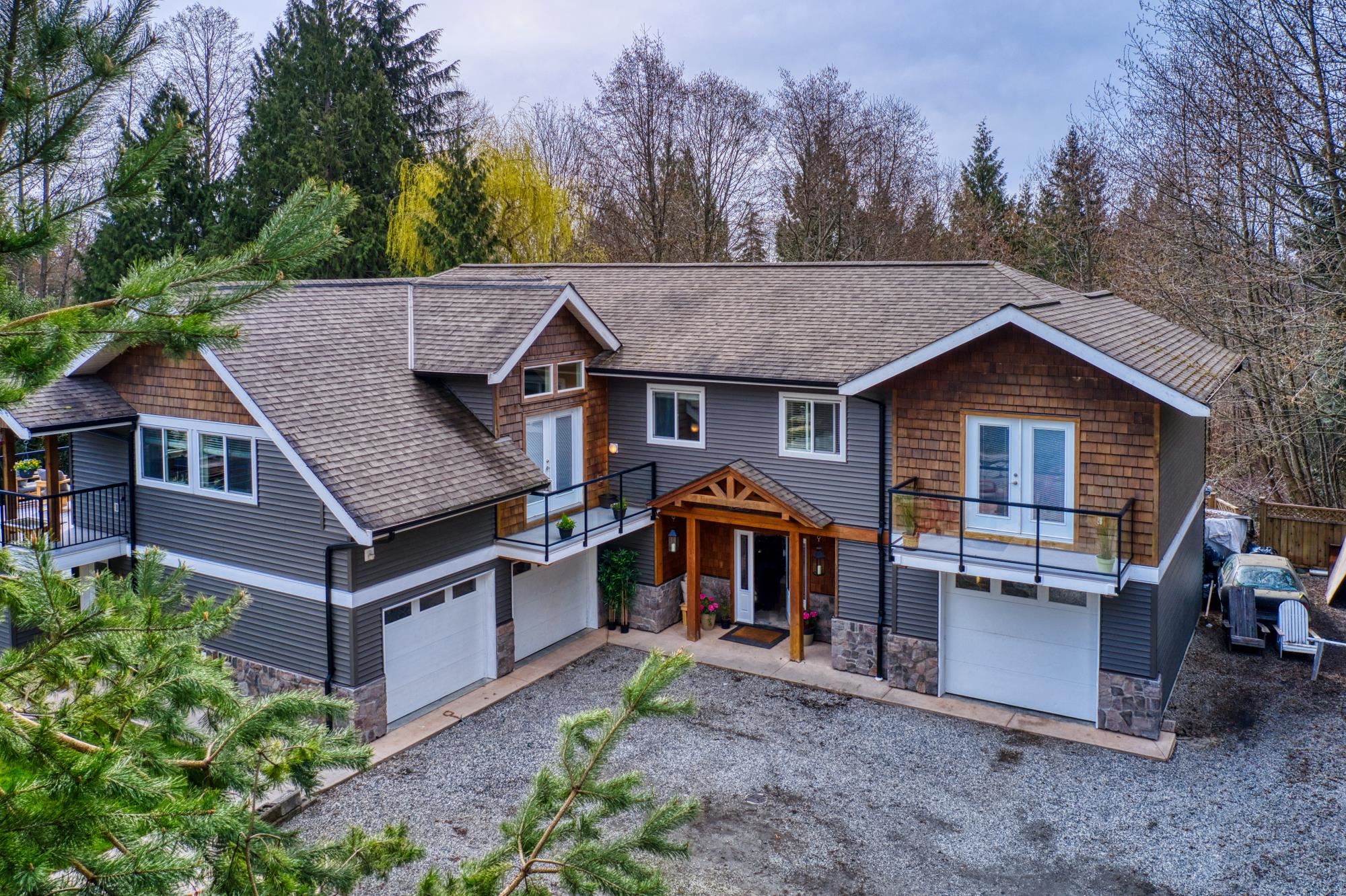 6251 Jasper Rd, Sechelt, BC V7Z 0M2