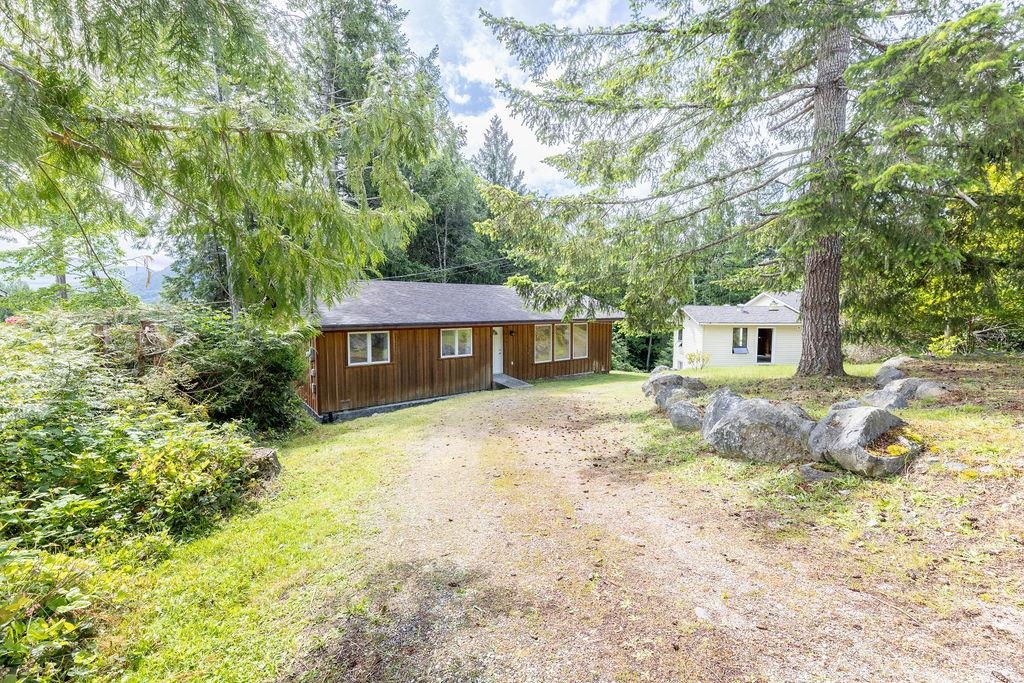 4561 Sinclair Bay Rd, Garden Bay, BC V0N 1S1