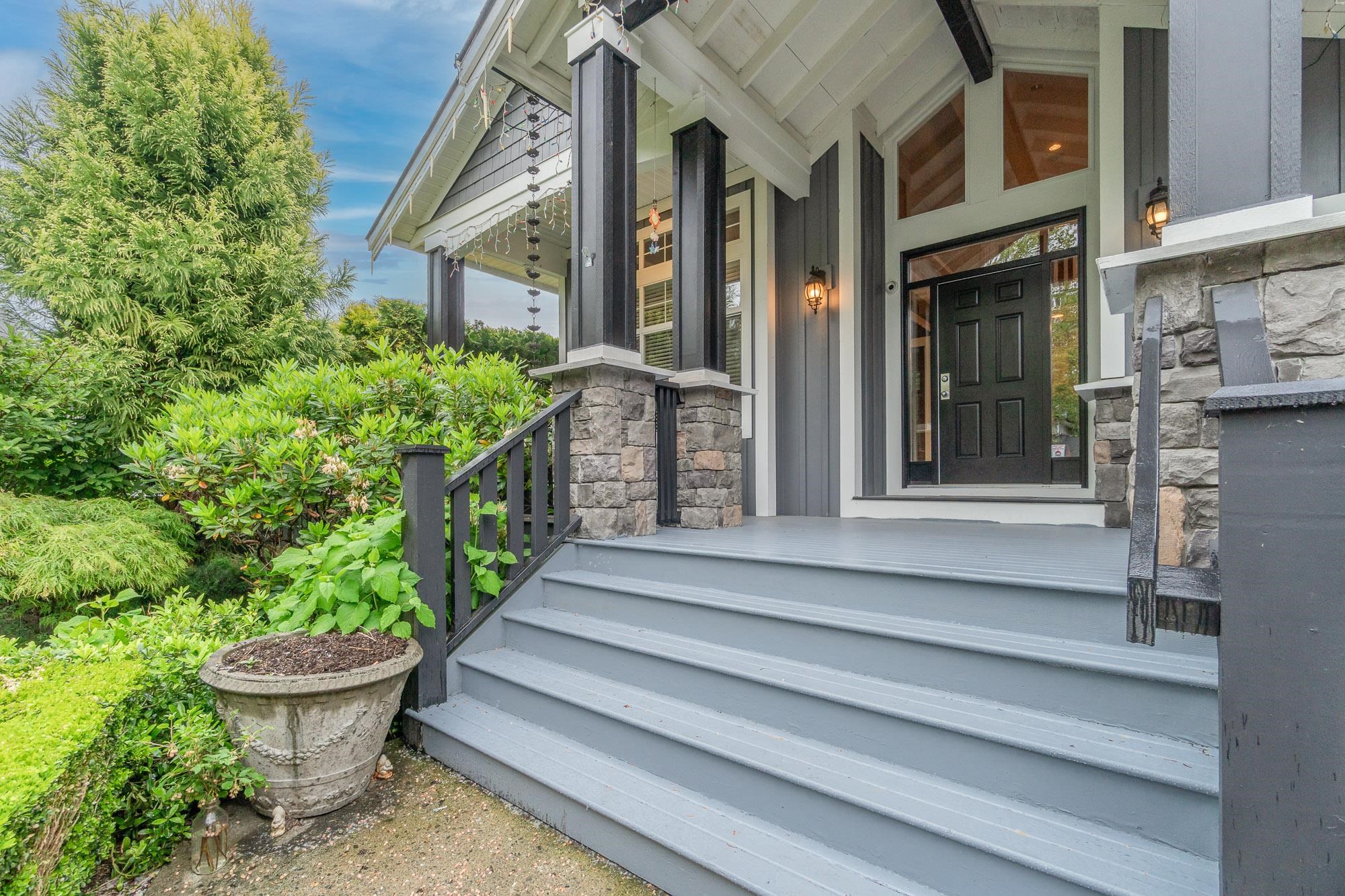 24246 Mcclure Drive, Maple Ridge, BC V2W 2E5