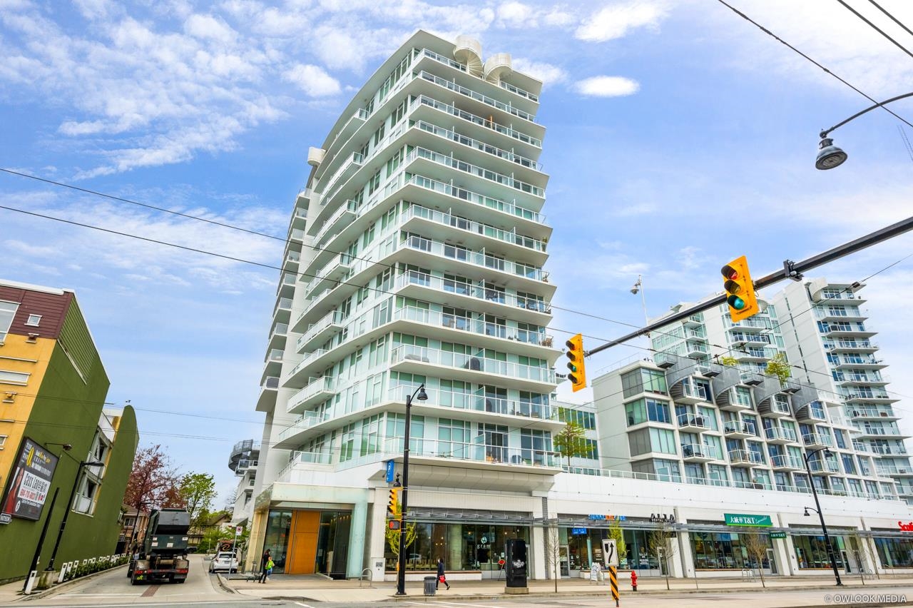 2220 Kingsway #1210, Vancouver, BC V5N 2T7