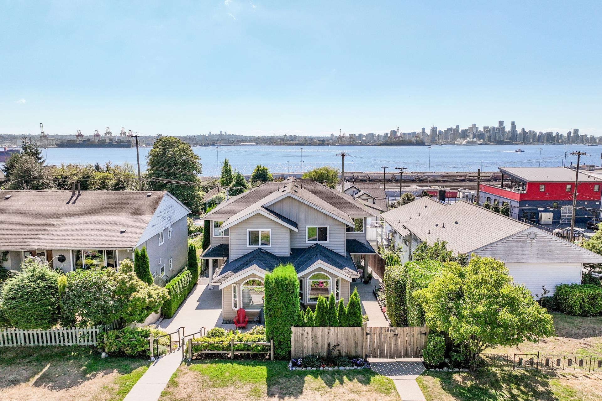 407 1st Street East, North Vancouver, BC V7L 1B8