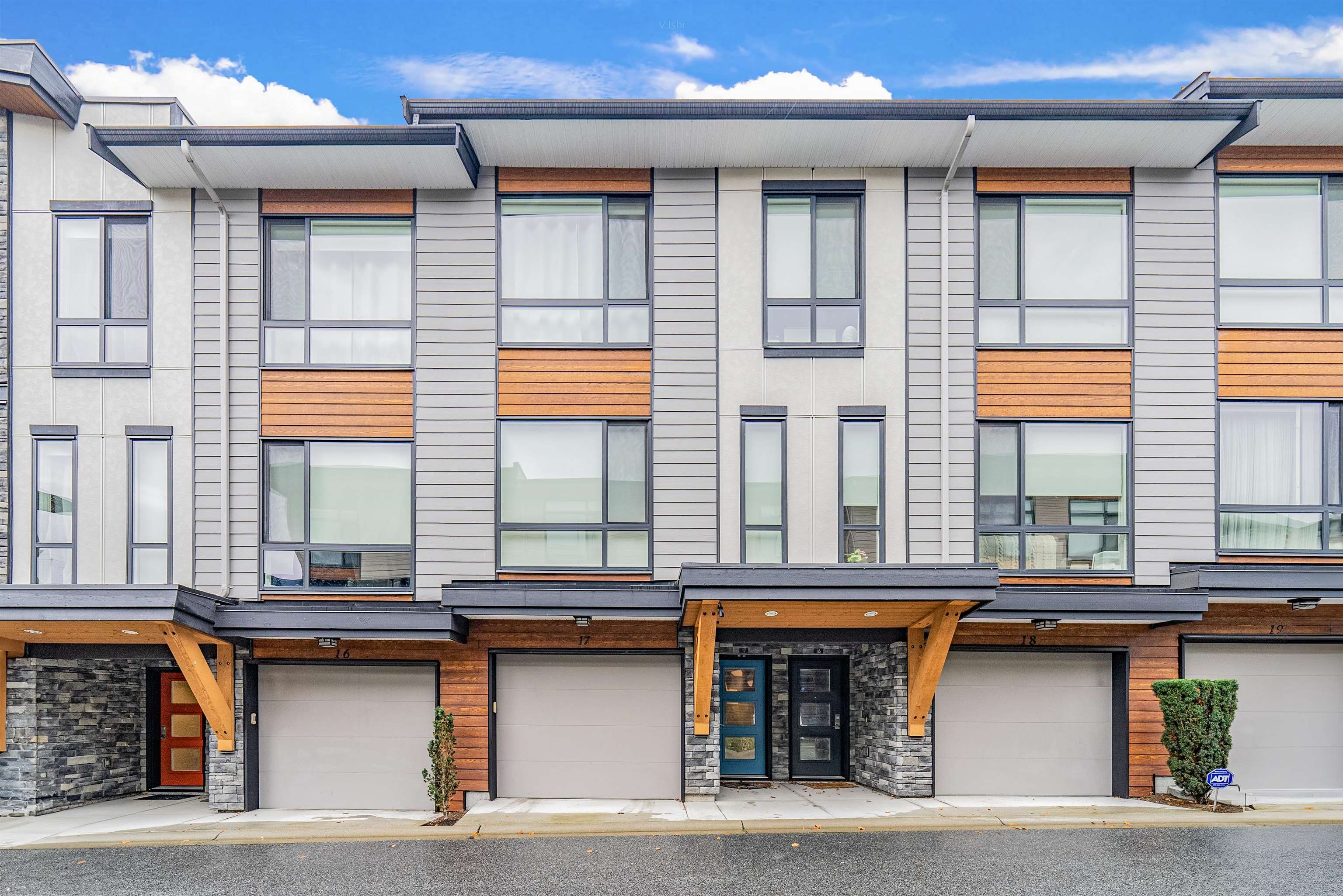 16488 17-16488 64 Avenue #17, Surrey, BC V3S 6X6