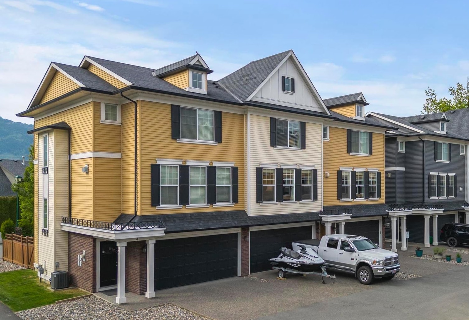 1640 Mackay Cres #5, Kent, BC V0M 1A3