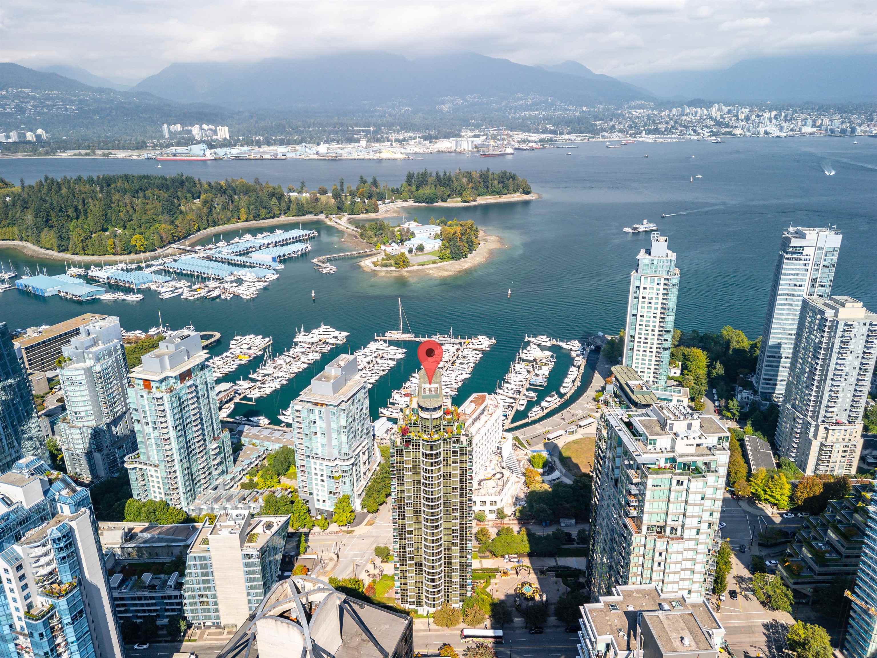 588 Broughton Street #701, Vancouver, BC V6G 3E3