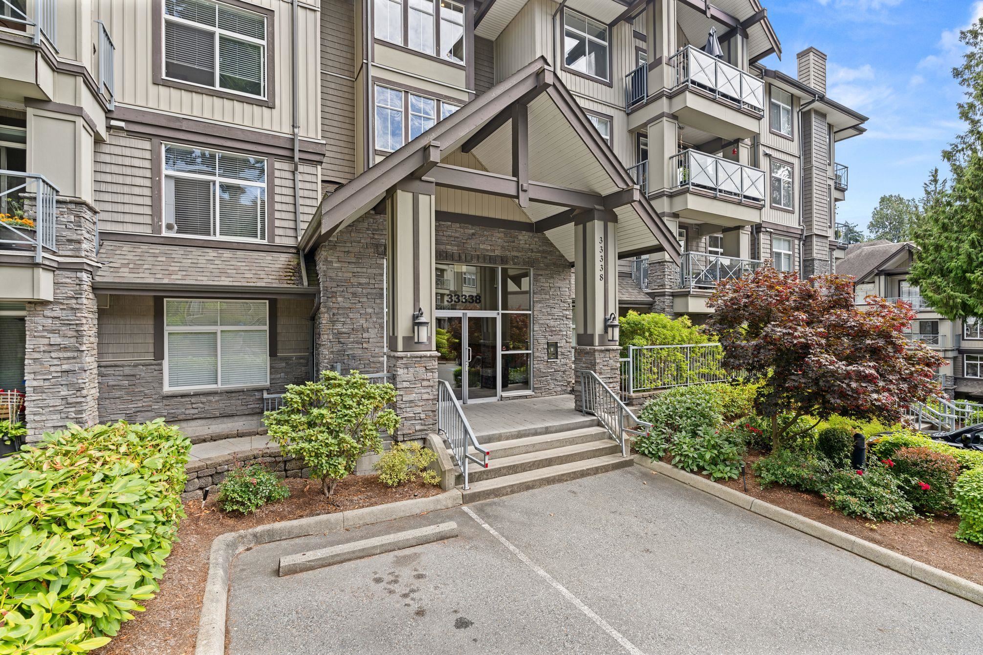 33338 Bourquin Crescent East #401, Abbotsford, BC V2S 1Y1