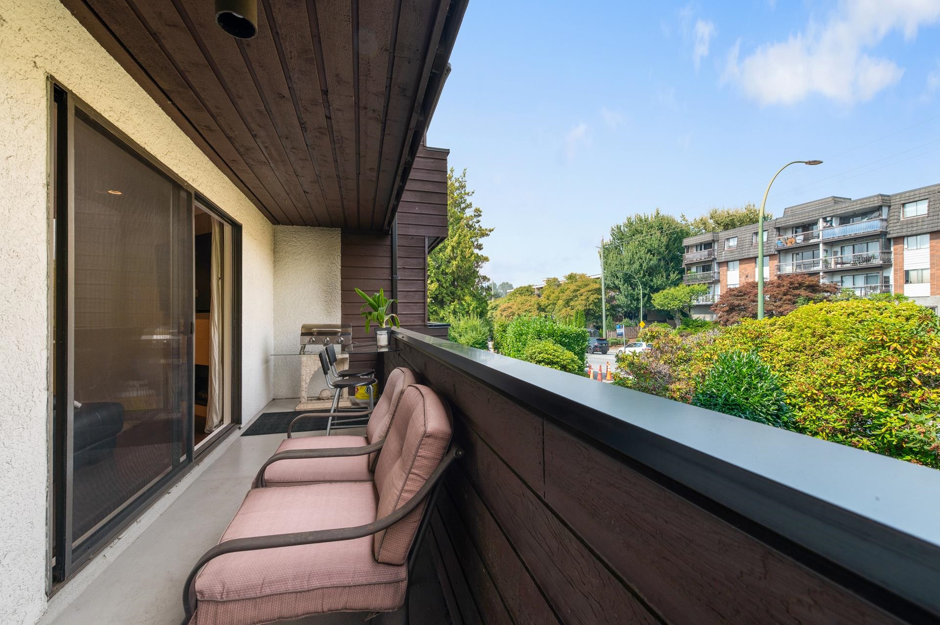 341 3rd Street West #204, North Vancouver, BC V7M 1G3
