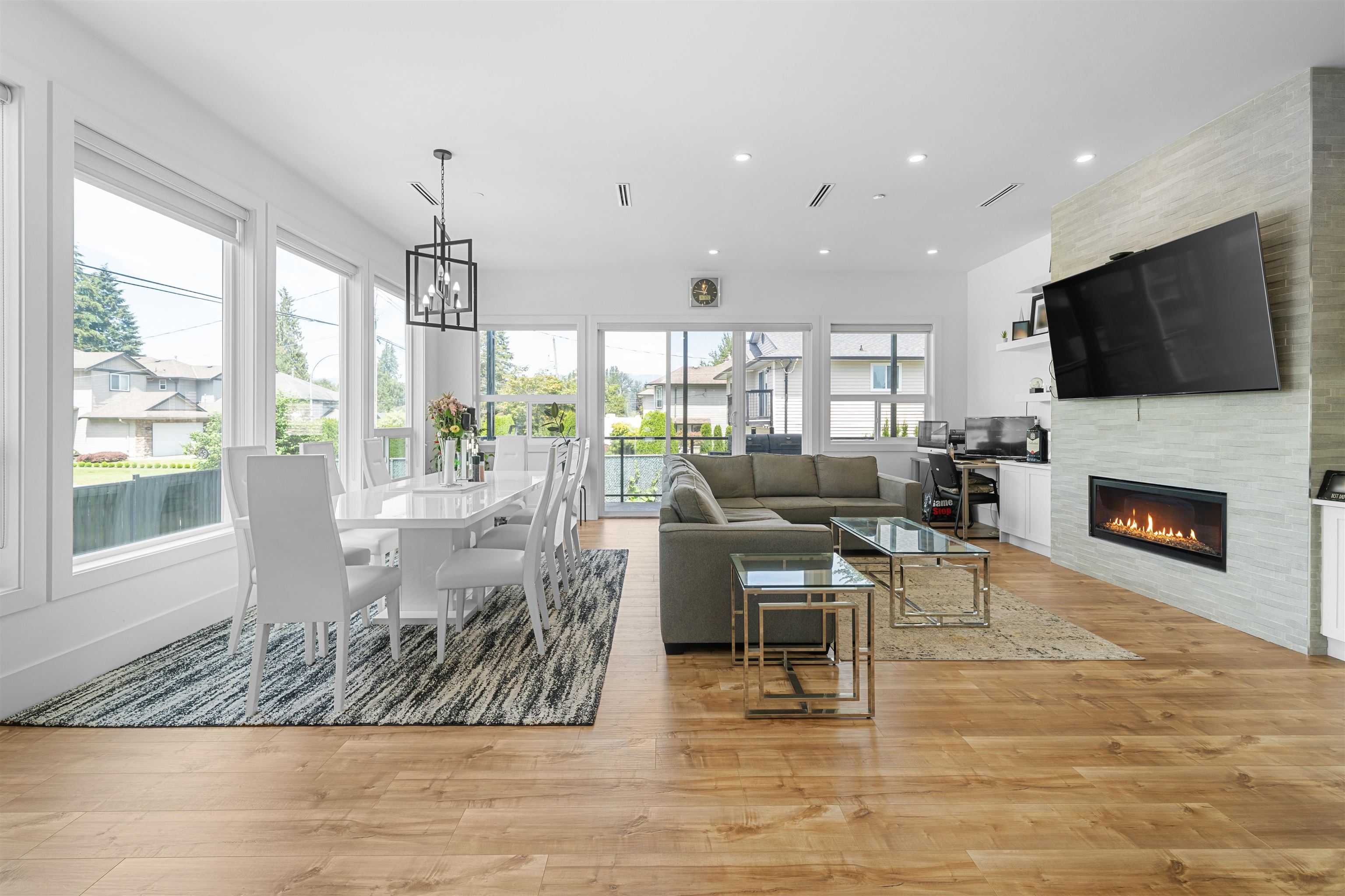 189a Street, Pitt Meadows, BC V3Y 2H3